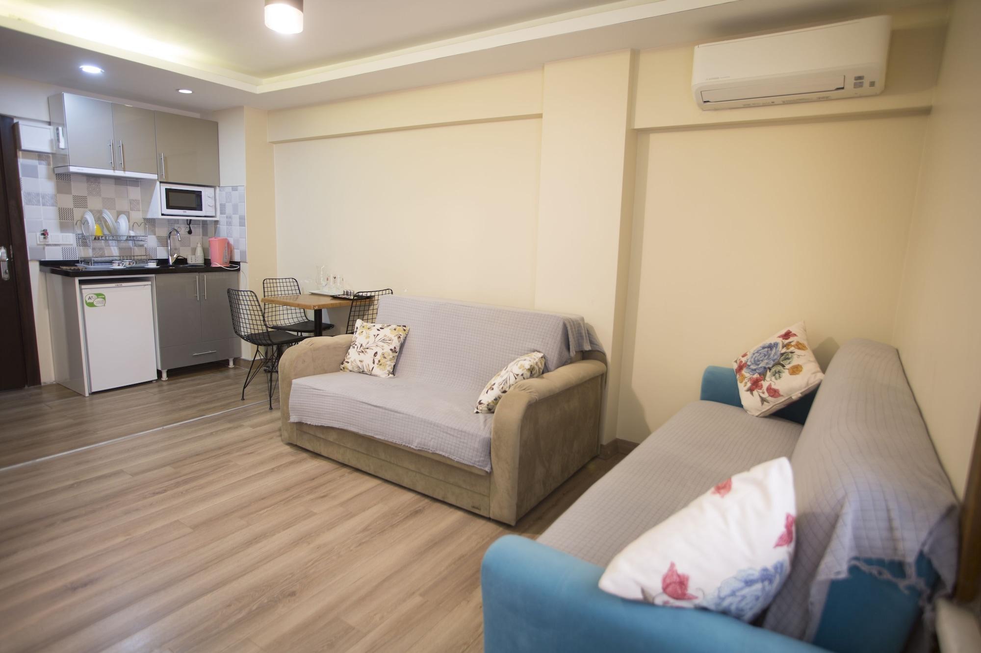 T-square Hotel 2*