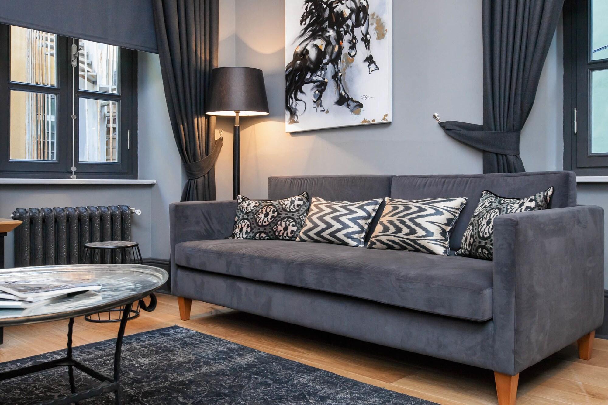 Balkon Apartment *