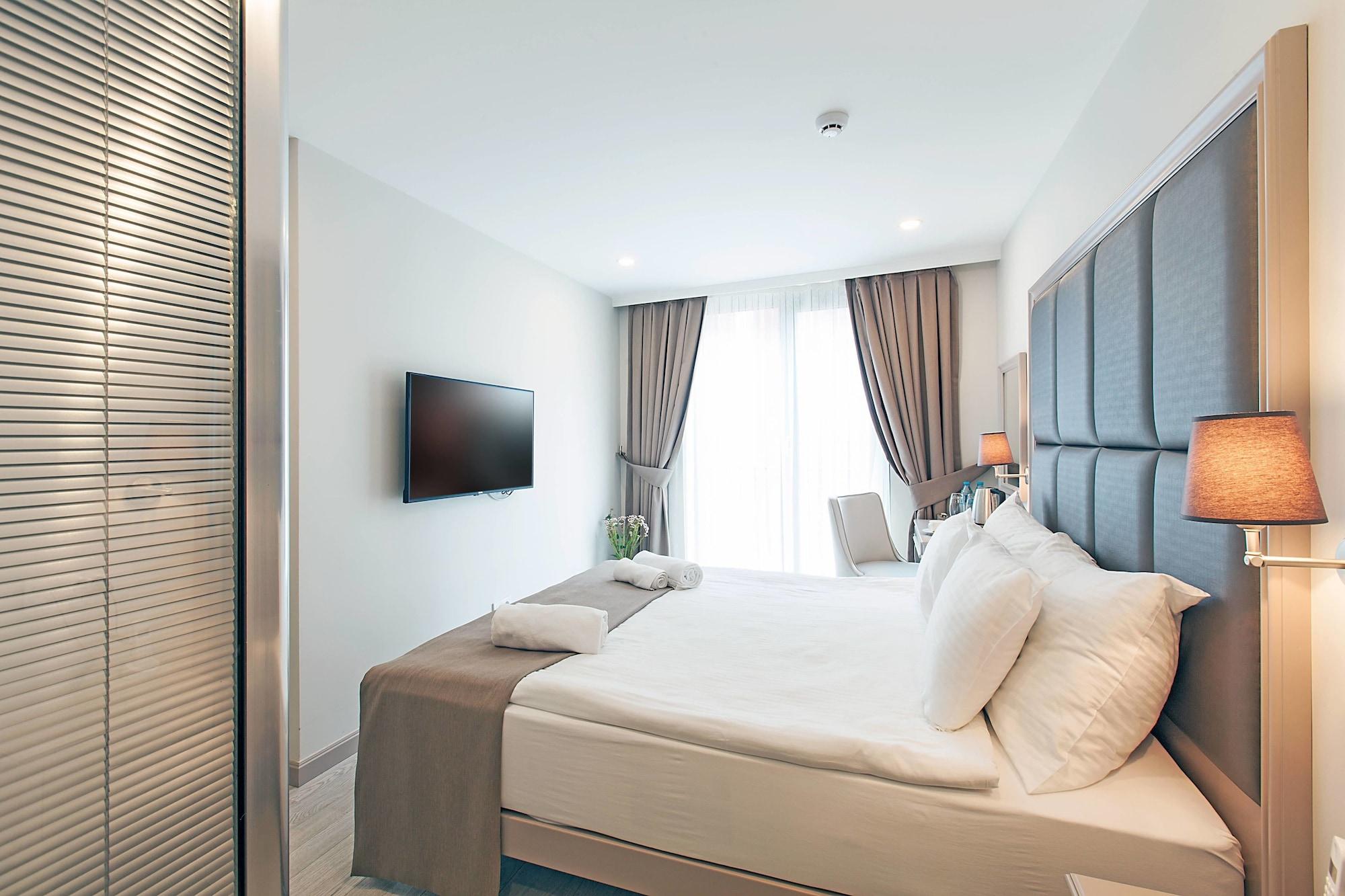 Perla Galata Hotel