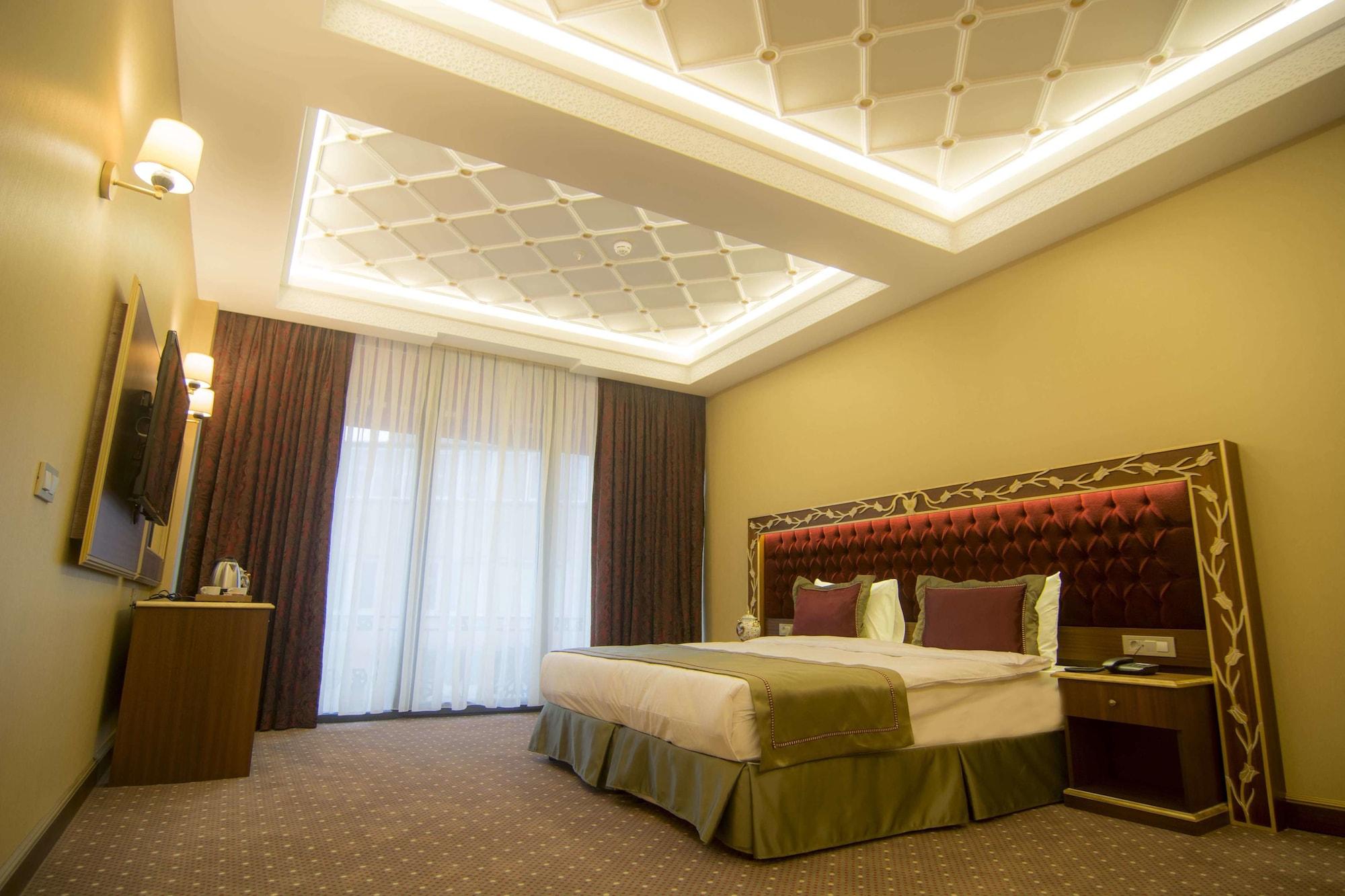 Hotel Mb Deluxe 4*