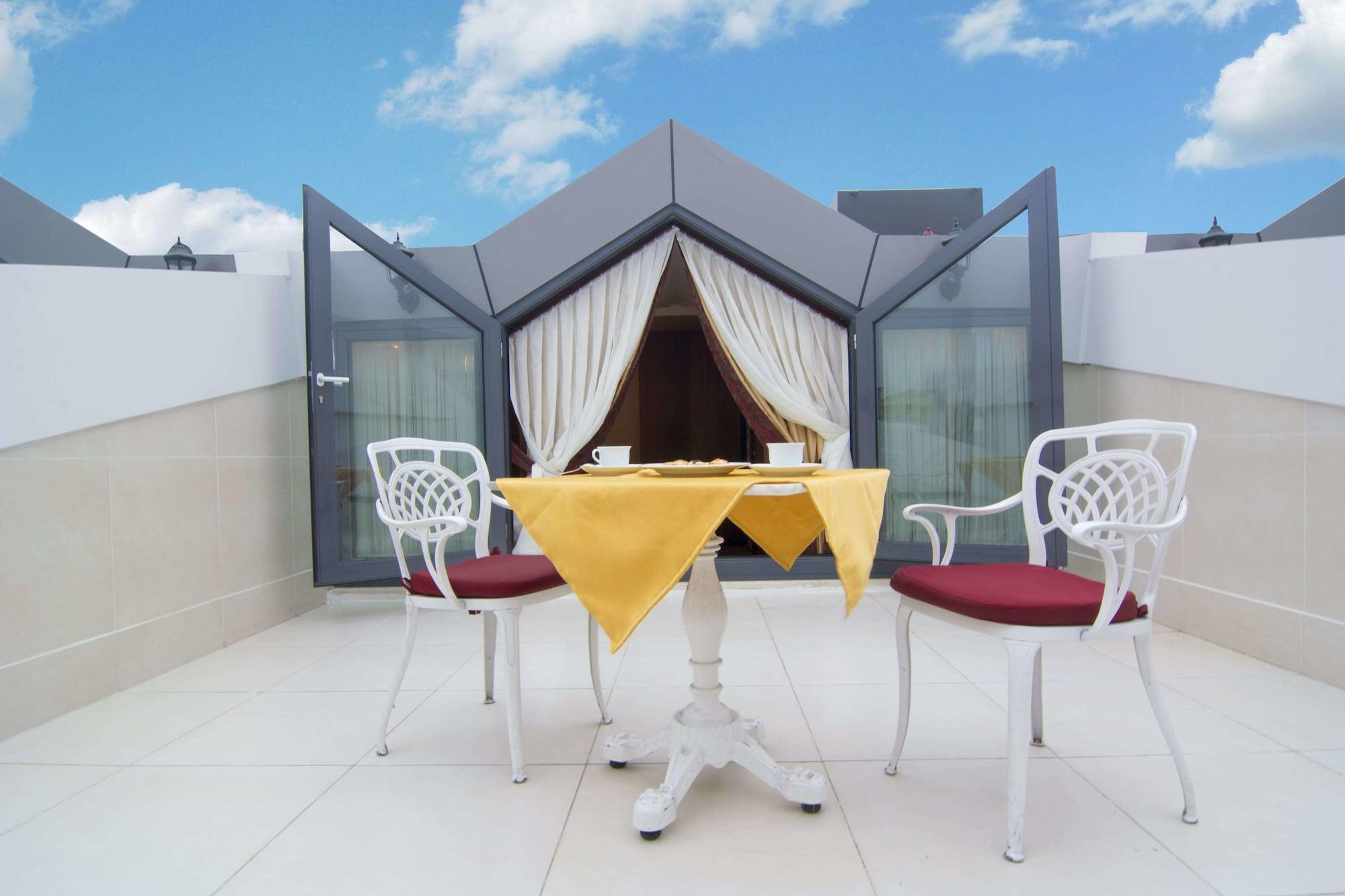 Hotel Mb Deluxe 4*