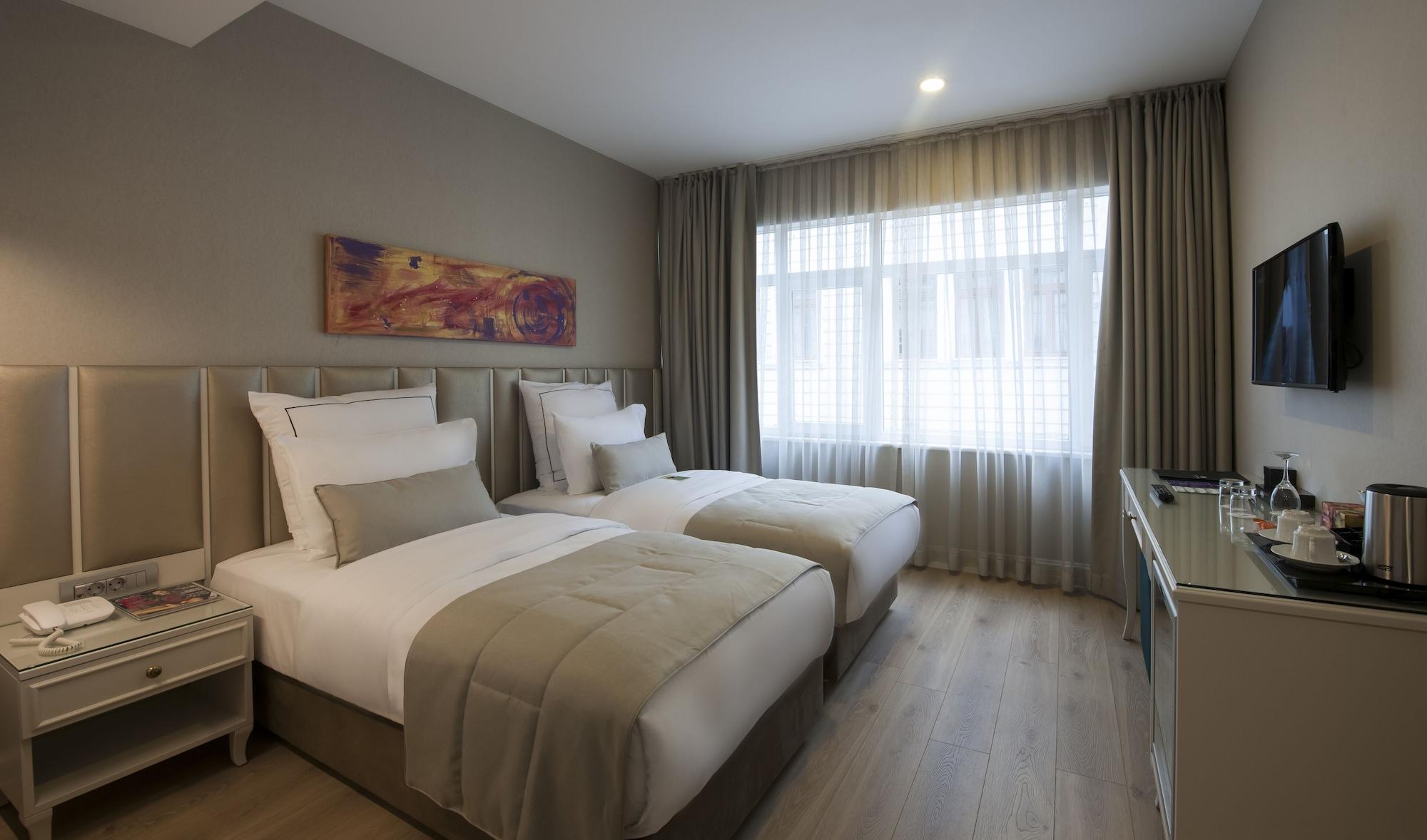 Le Petit Palace - Special Category Otel