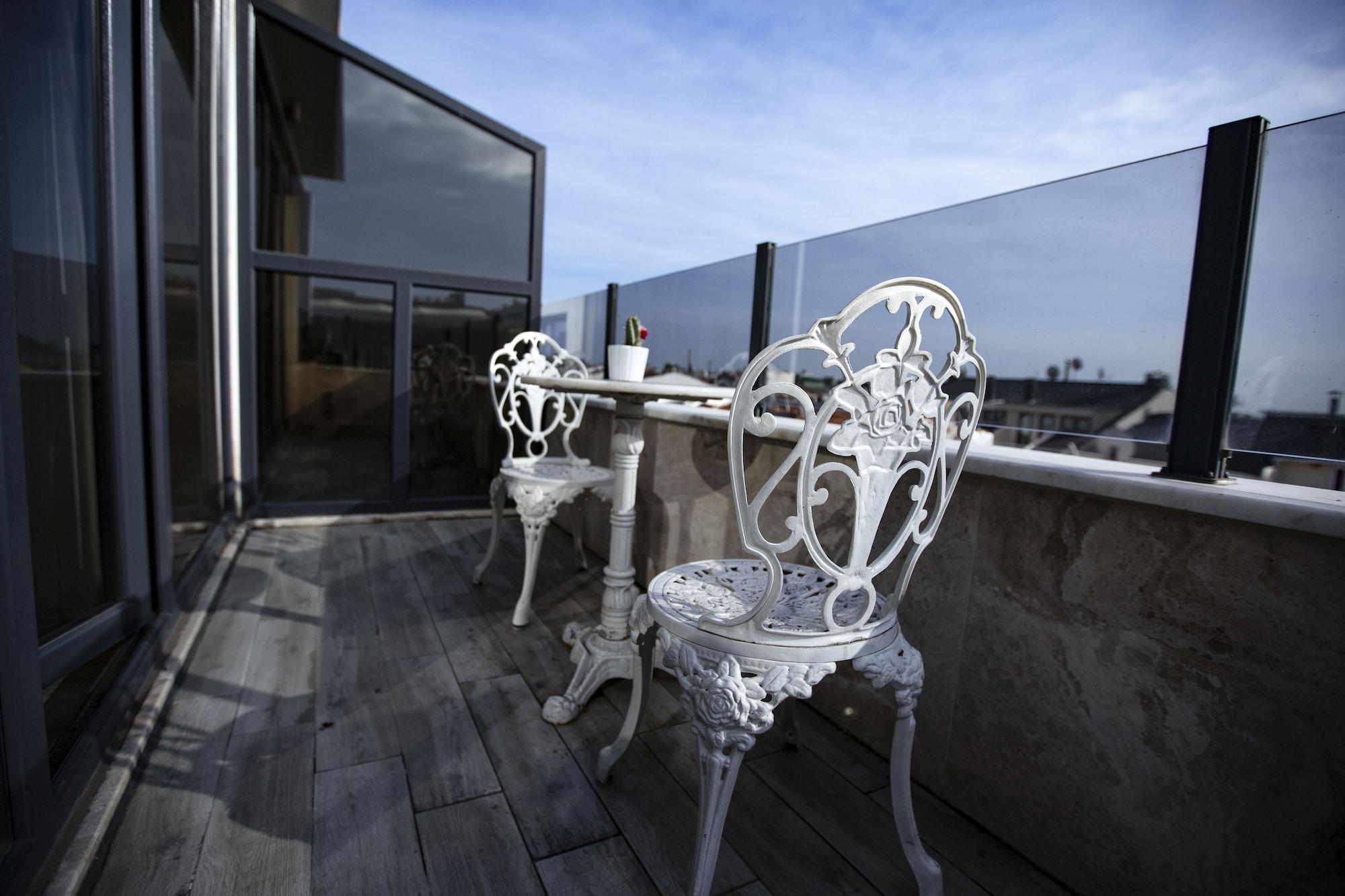 Random 3* Istanbul