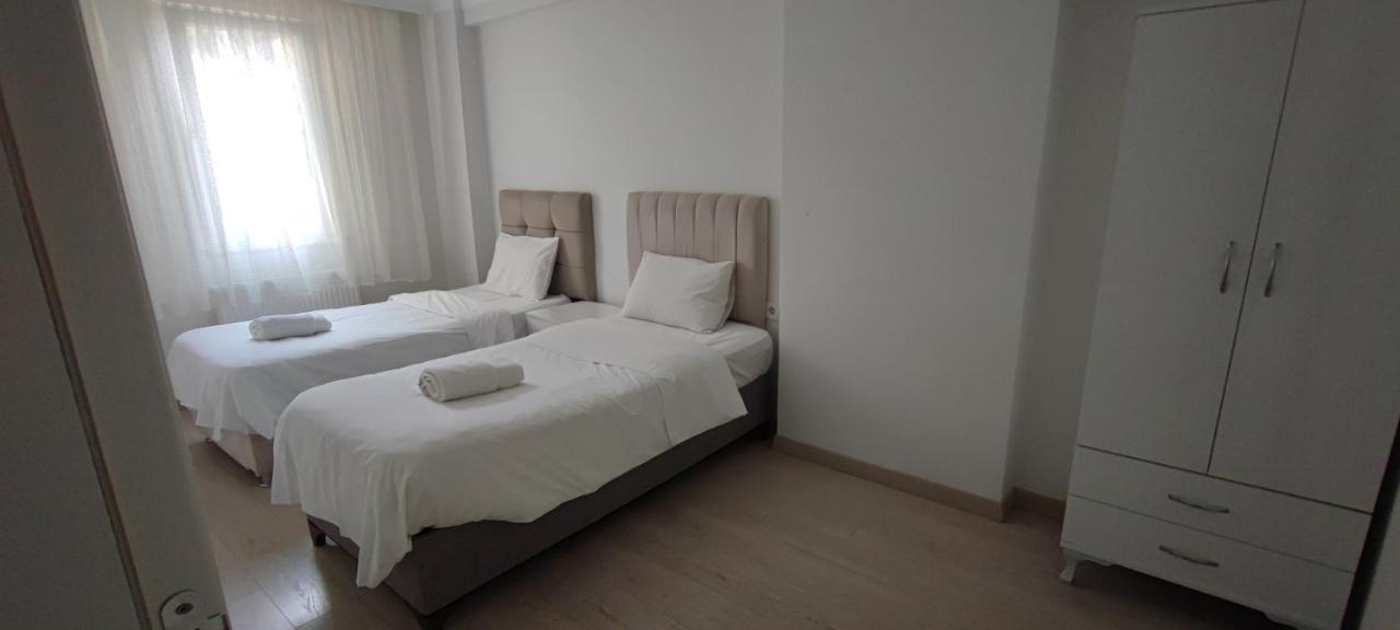 Sunset Apartment *