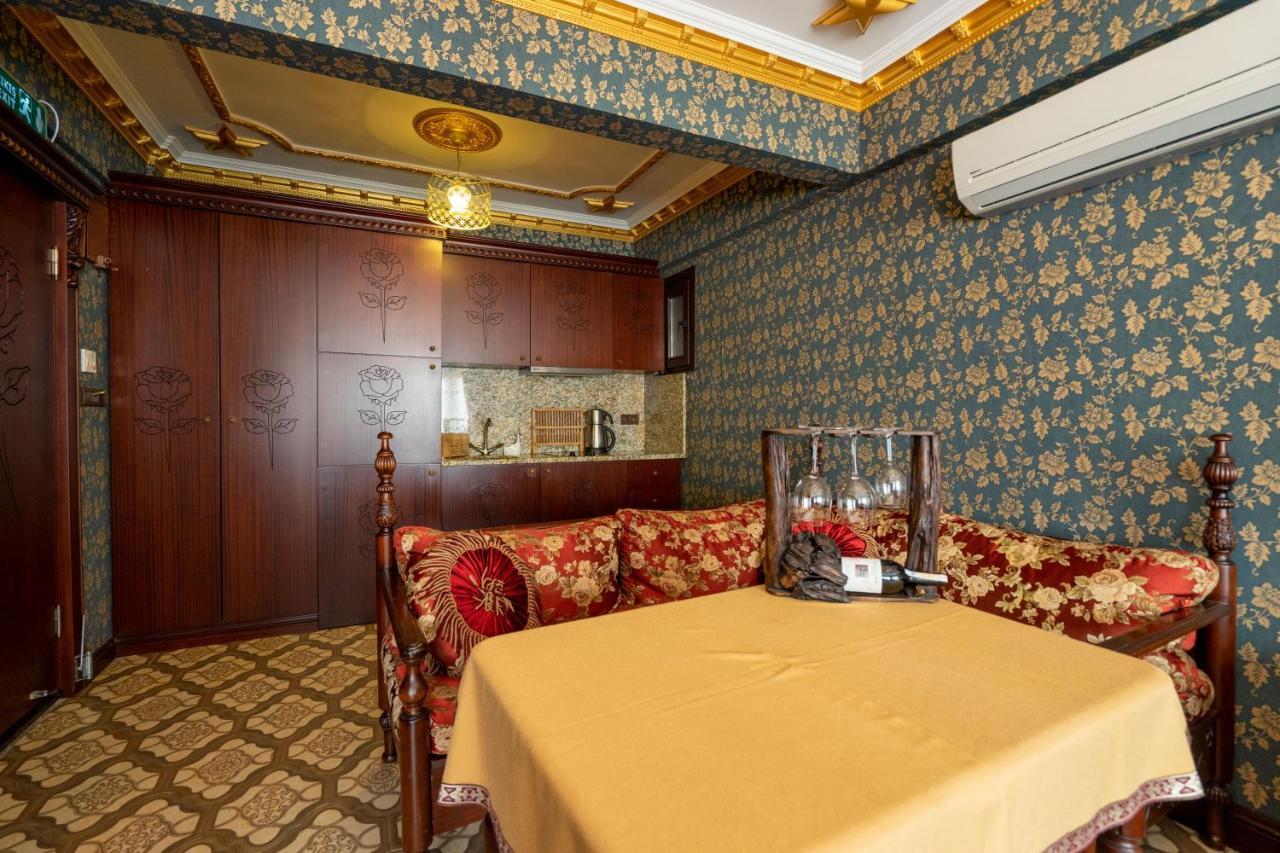 The First Ottoman Aparthotel 3*
