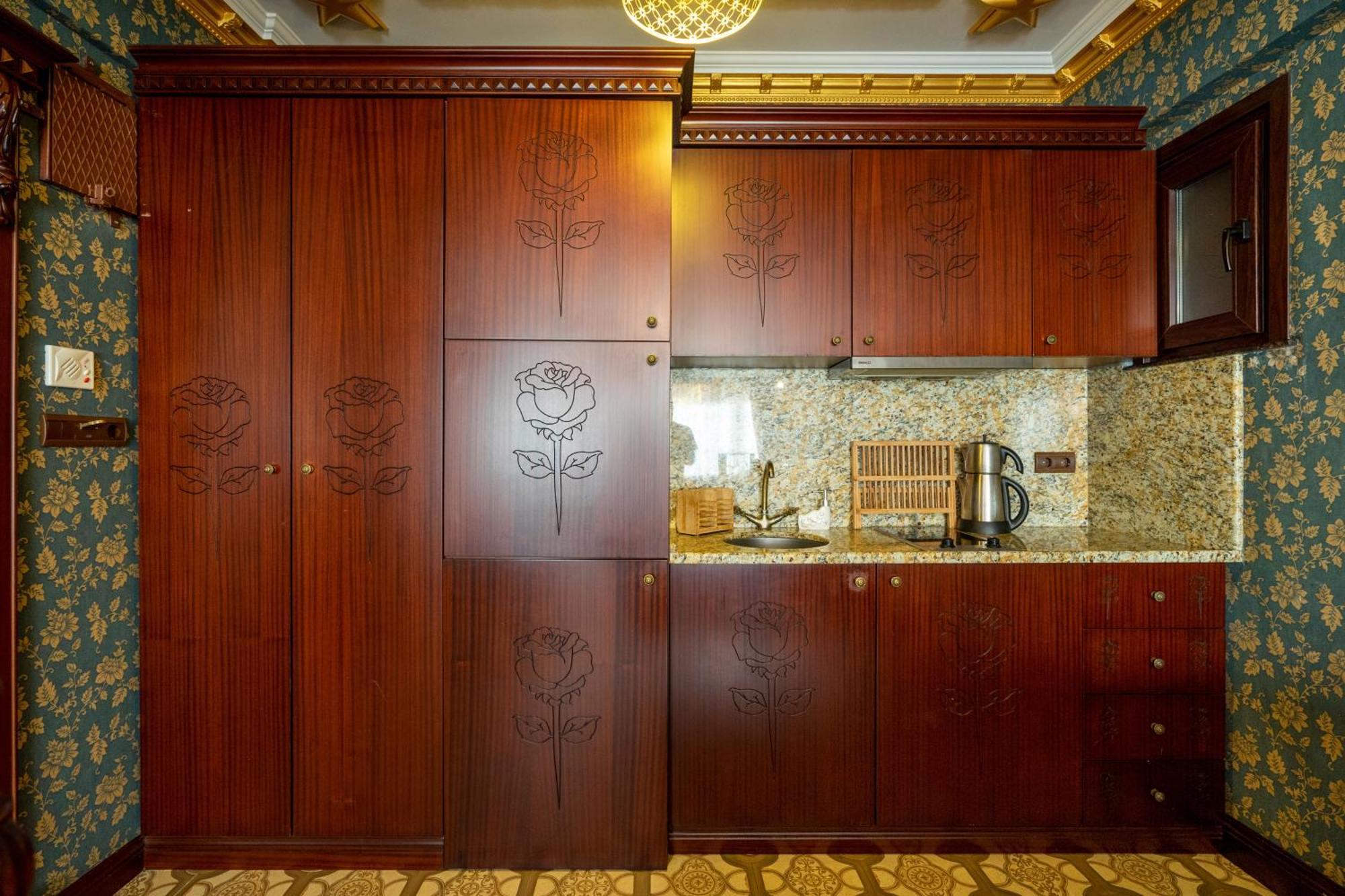 The First Ottoman Aparthotel 3*