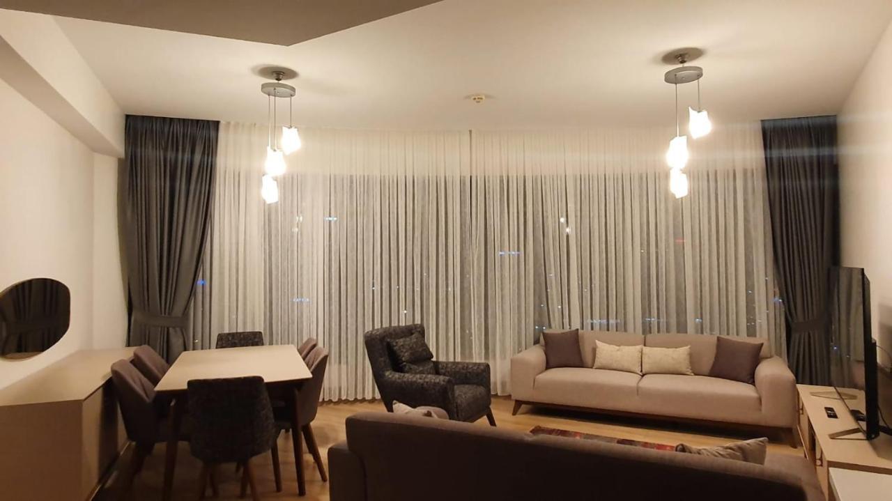 Apartment Mall Of *