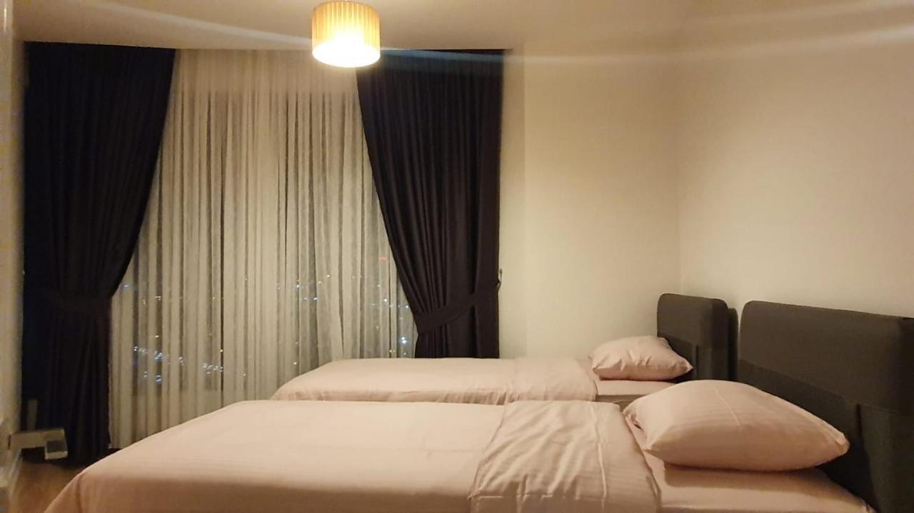 Mall Of Apartment *