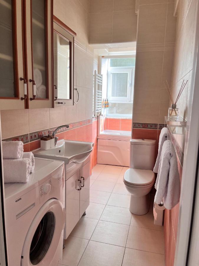 Charm And Cosy 2br Apartment