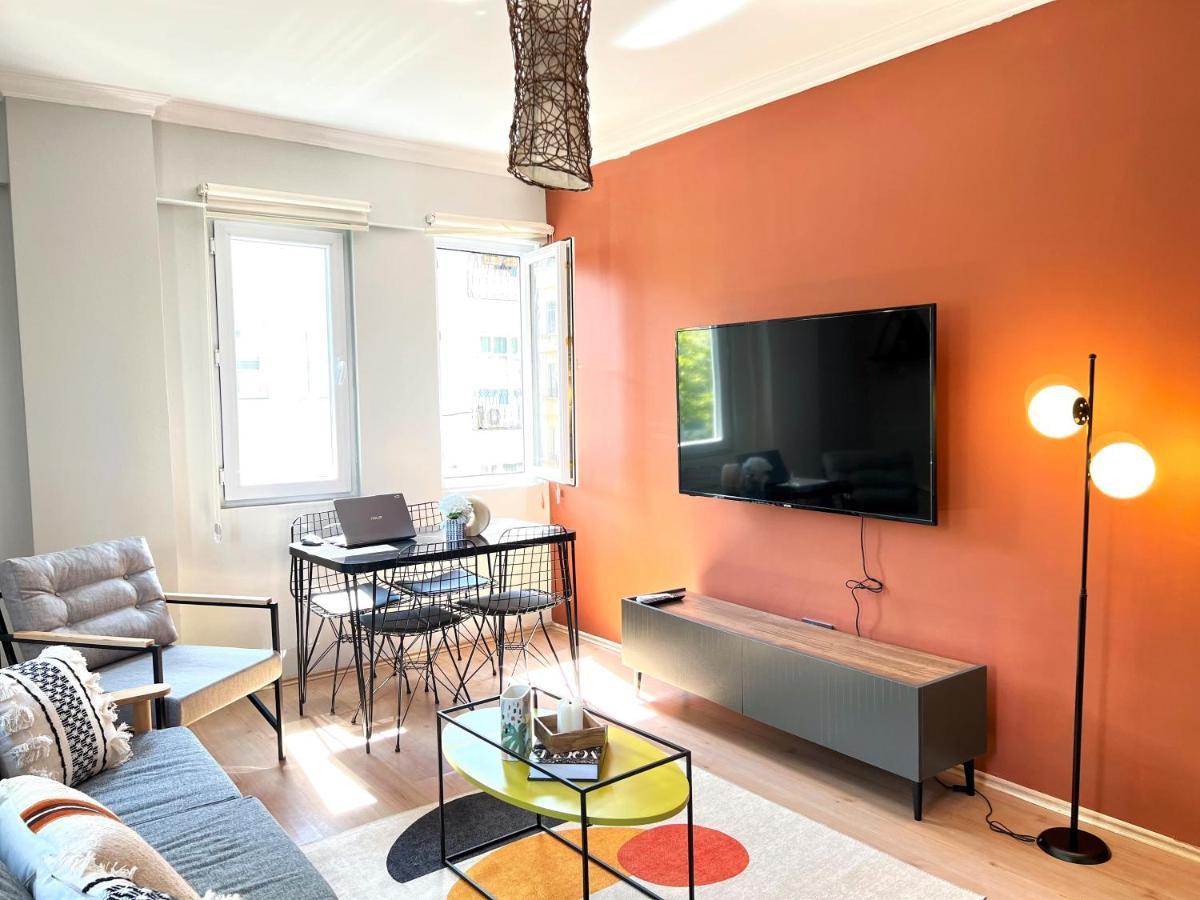 Wonder Homes- Cozy Flat, 2br, Terrace, Cihangir, Frz3 Apartment *