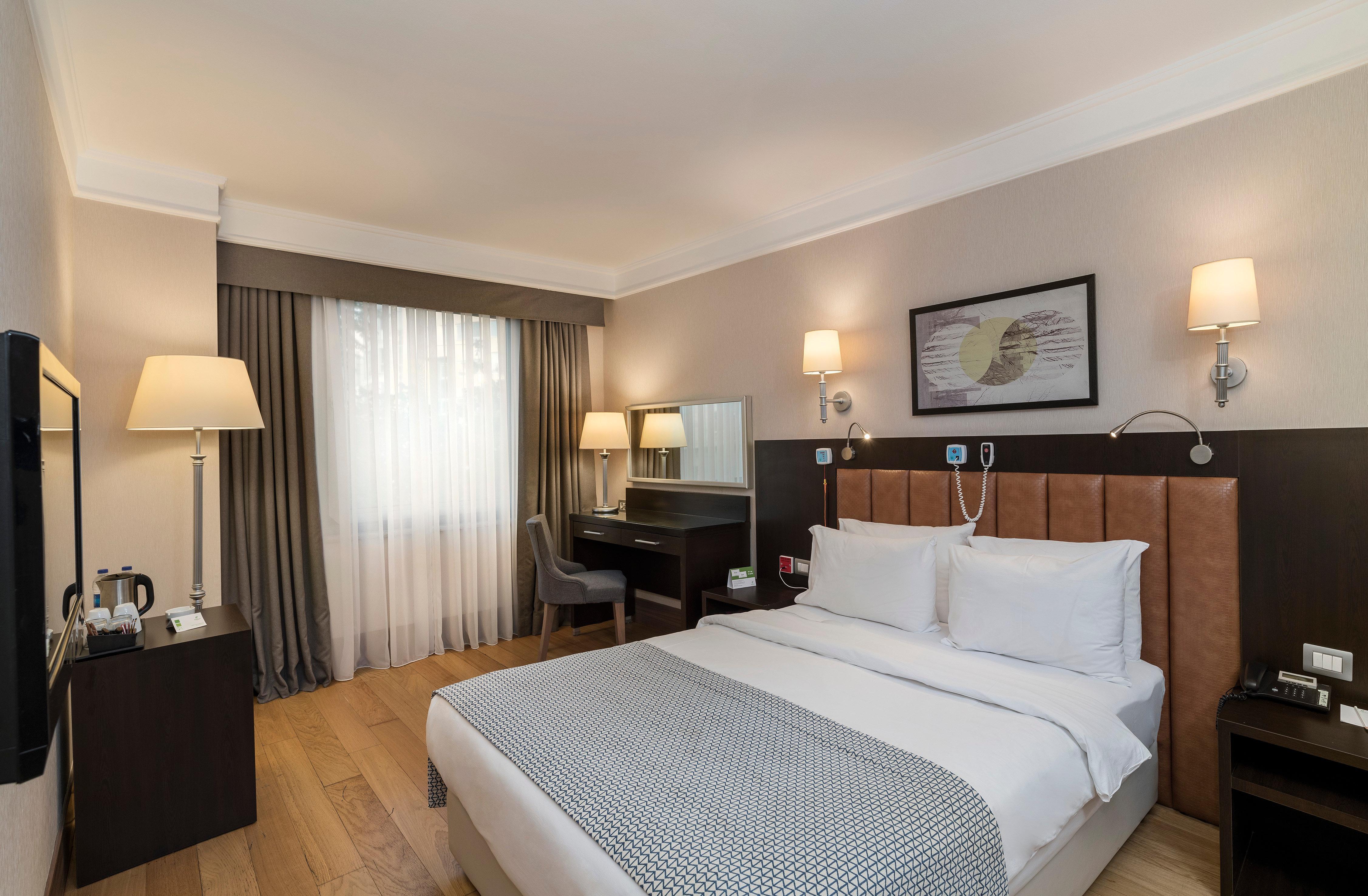 Old By Ihg 4*