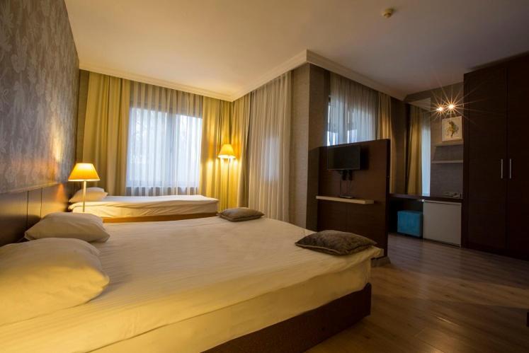 Park Polonezkoey Hotel