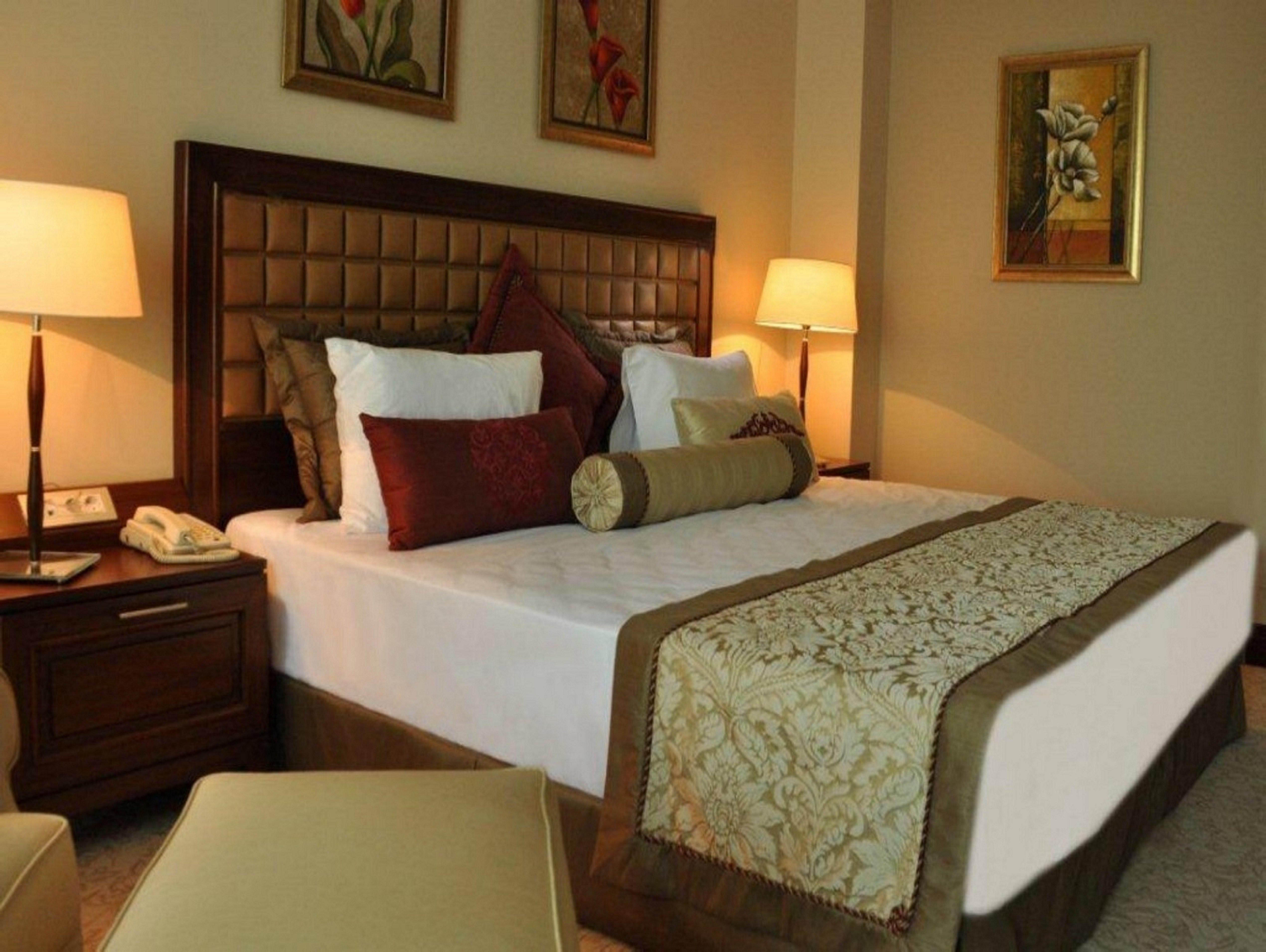 Crowne Plaza By Ihg 5*