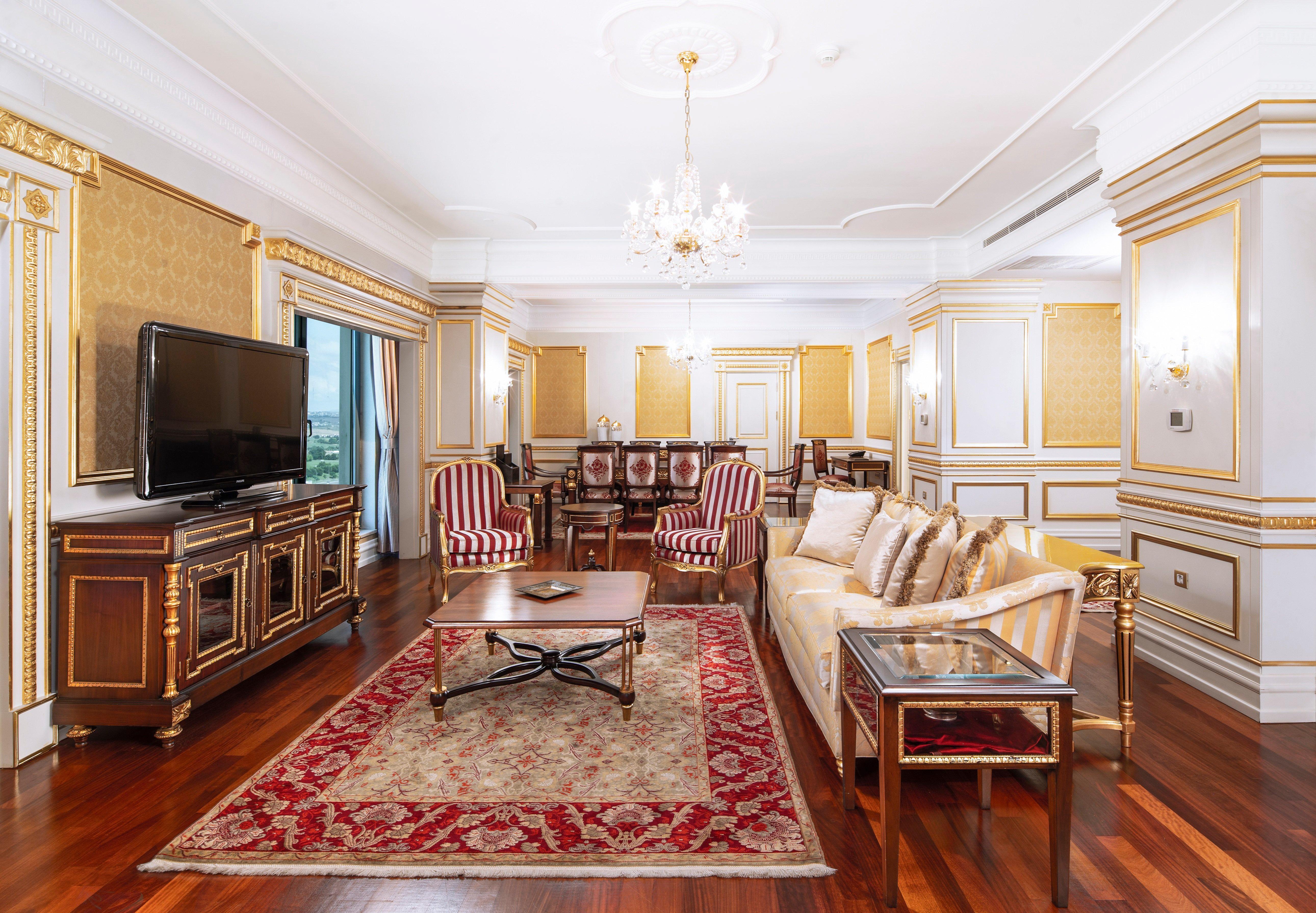 Crowne Plaza By Ihg Hotel 5*
