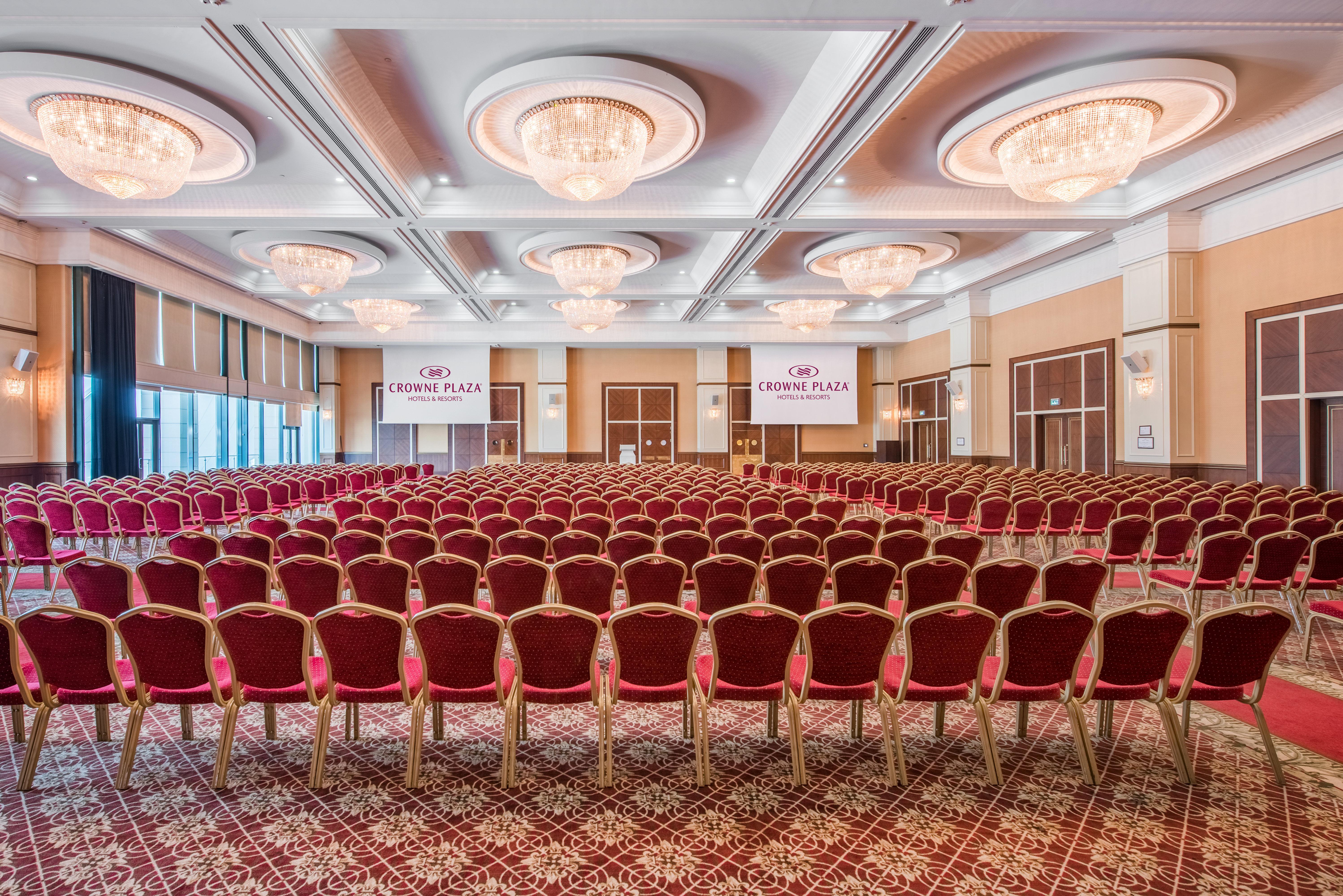 Hotel Crowne Plaza By Ihg 5*