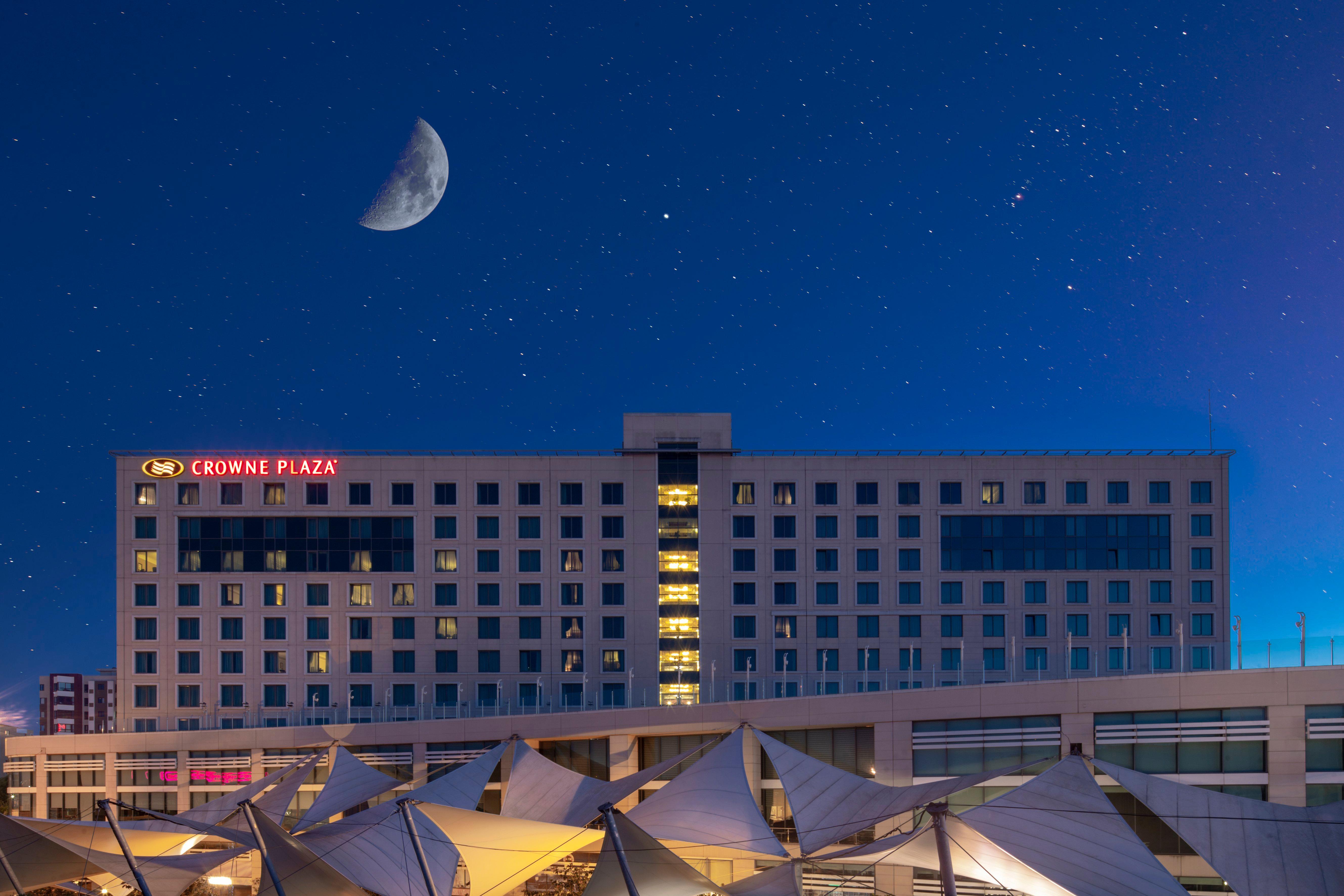Hotel Crowne Plaza By Ihg Istanbul