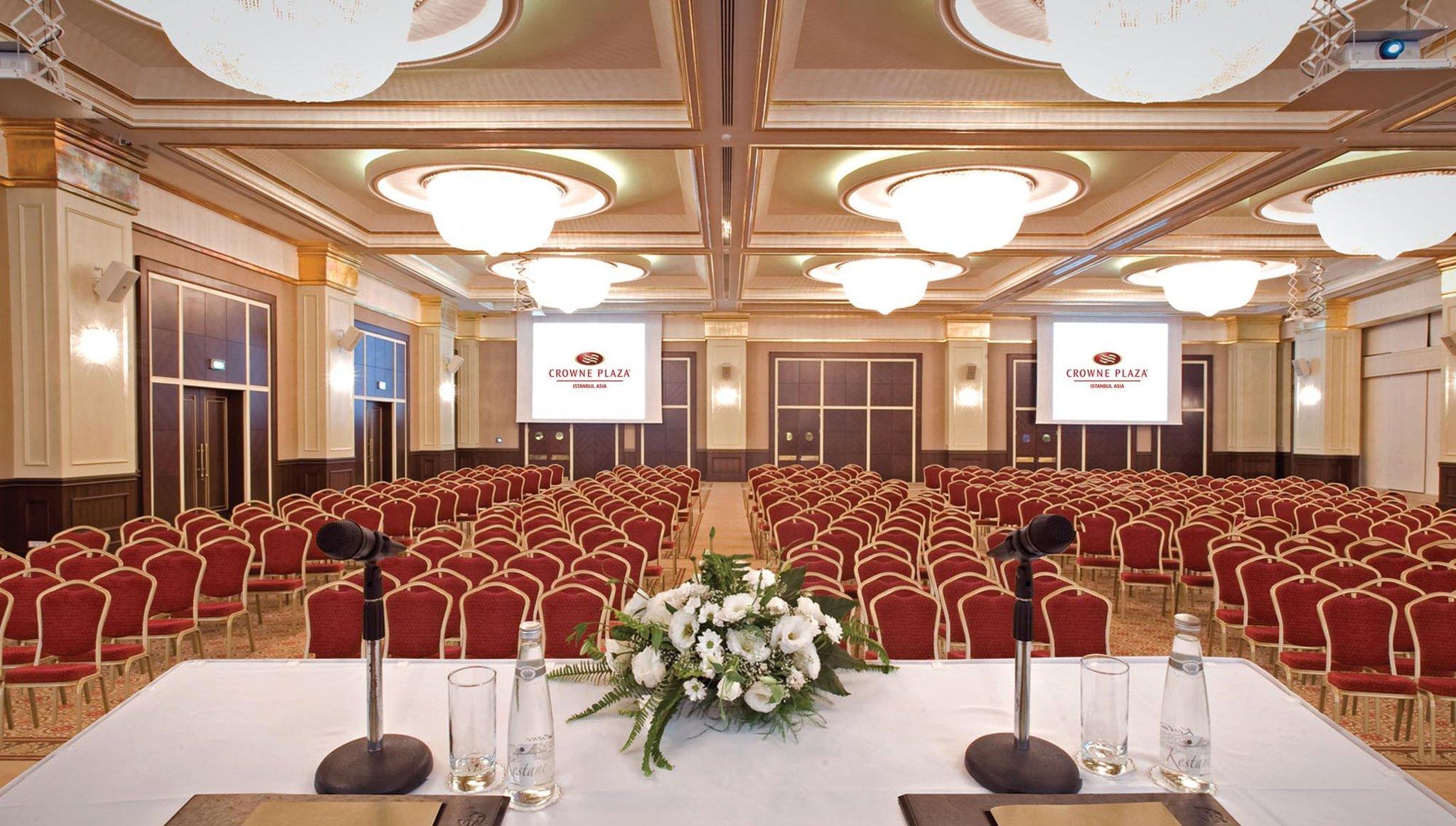 Crowne Plaza By Ihg Hotel Istanbul