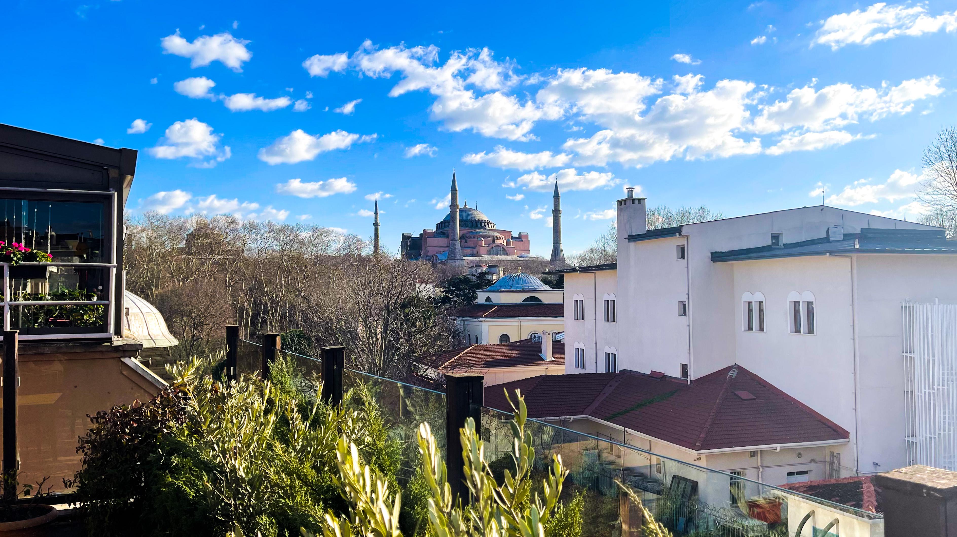 Sude Hotel