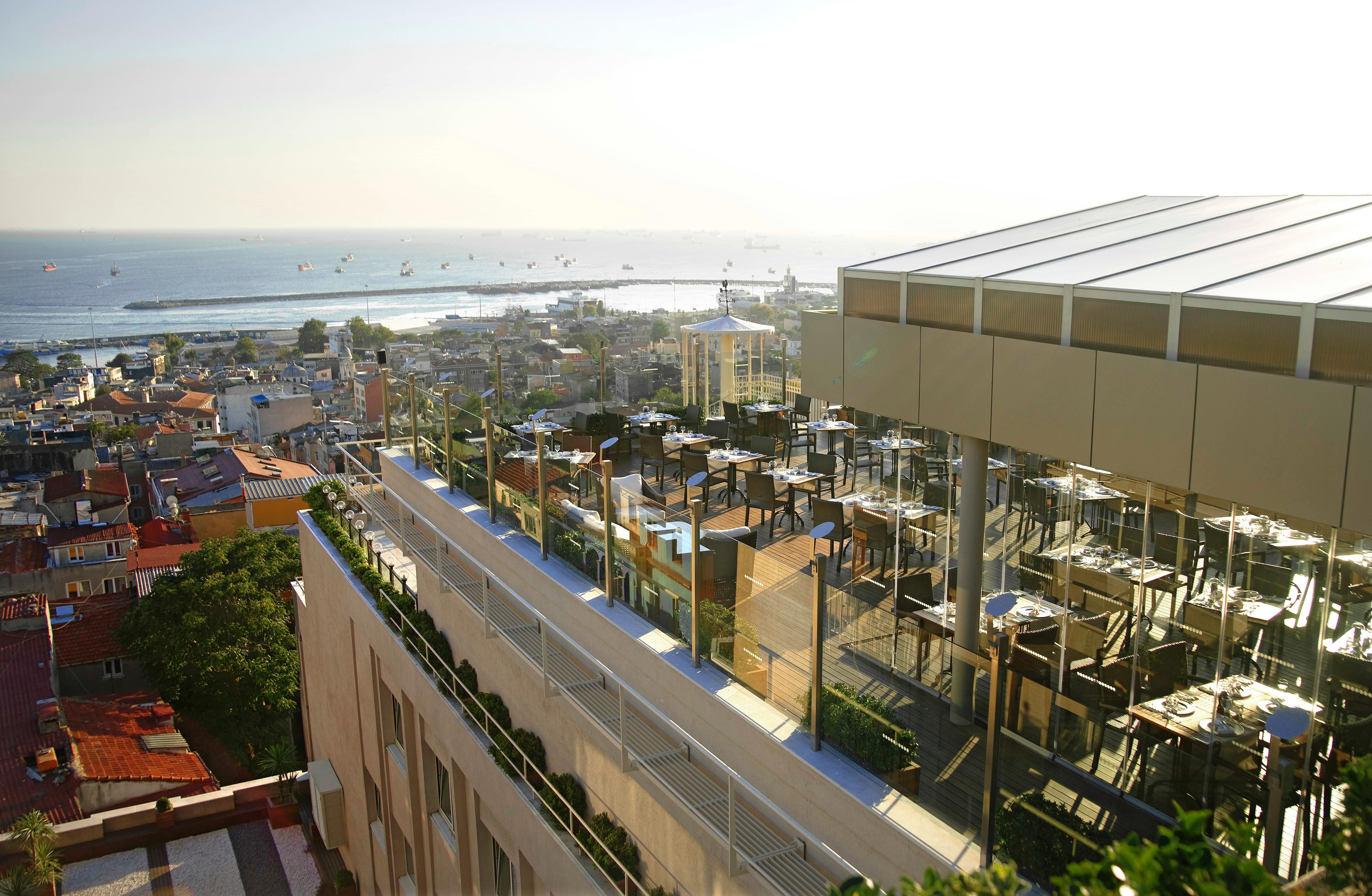 Radisson President Old Town Hotel