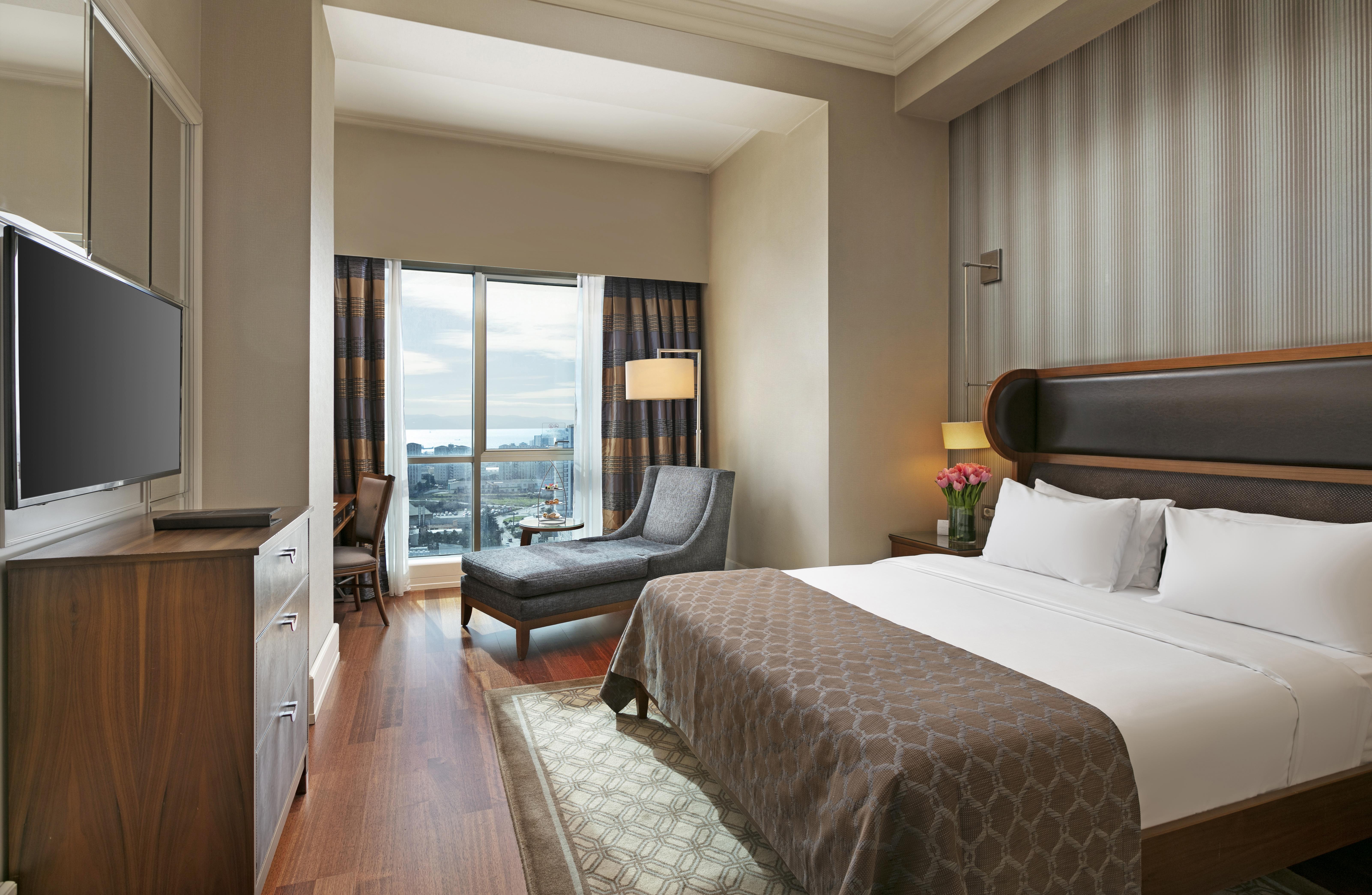 Titanic Business Kartal Hotel