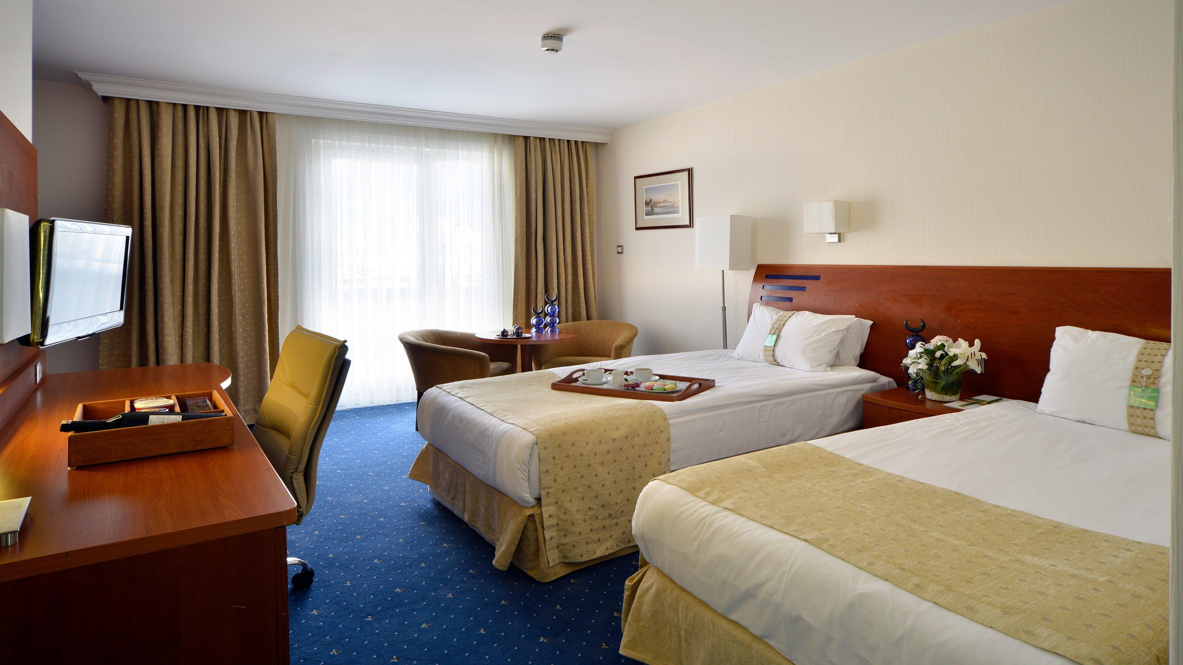 By Ihg 5*