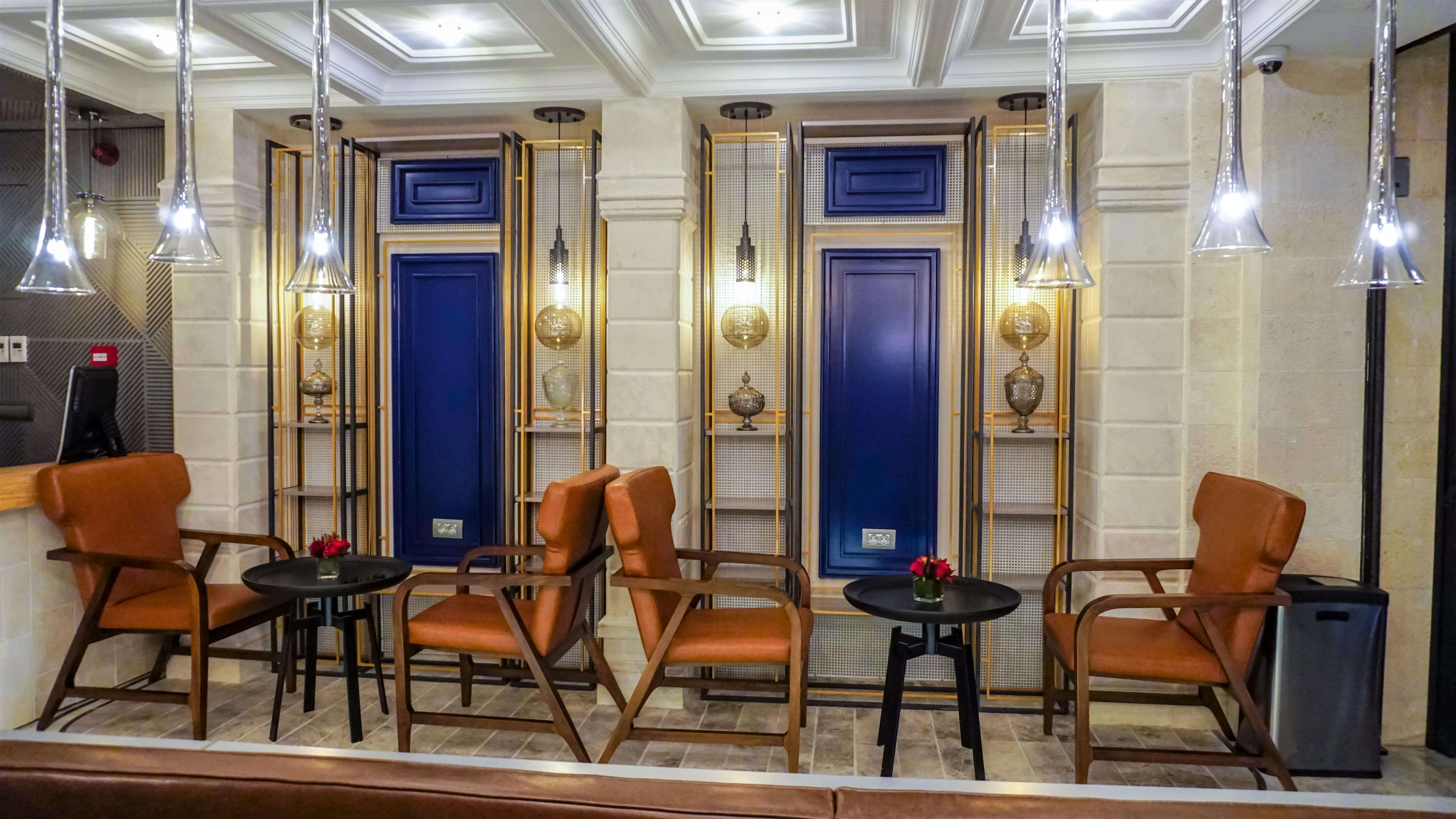 Maroon Tomtom Hotel Istanbul