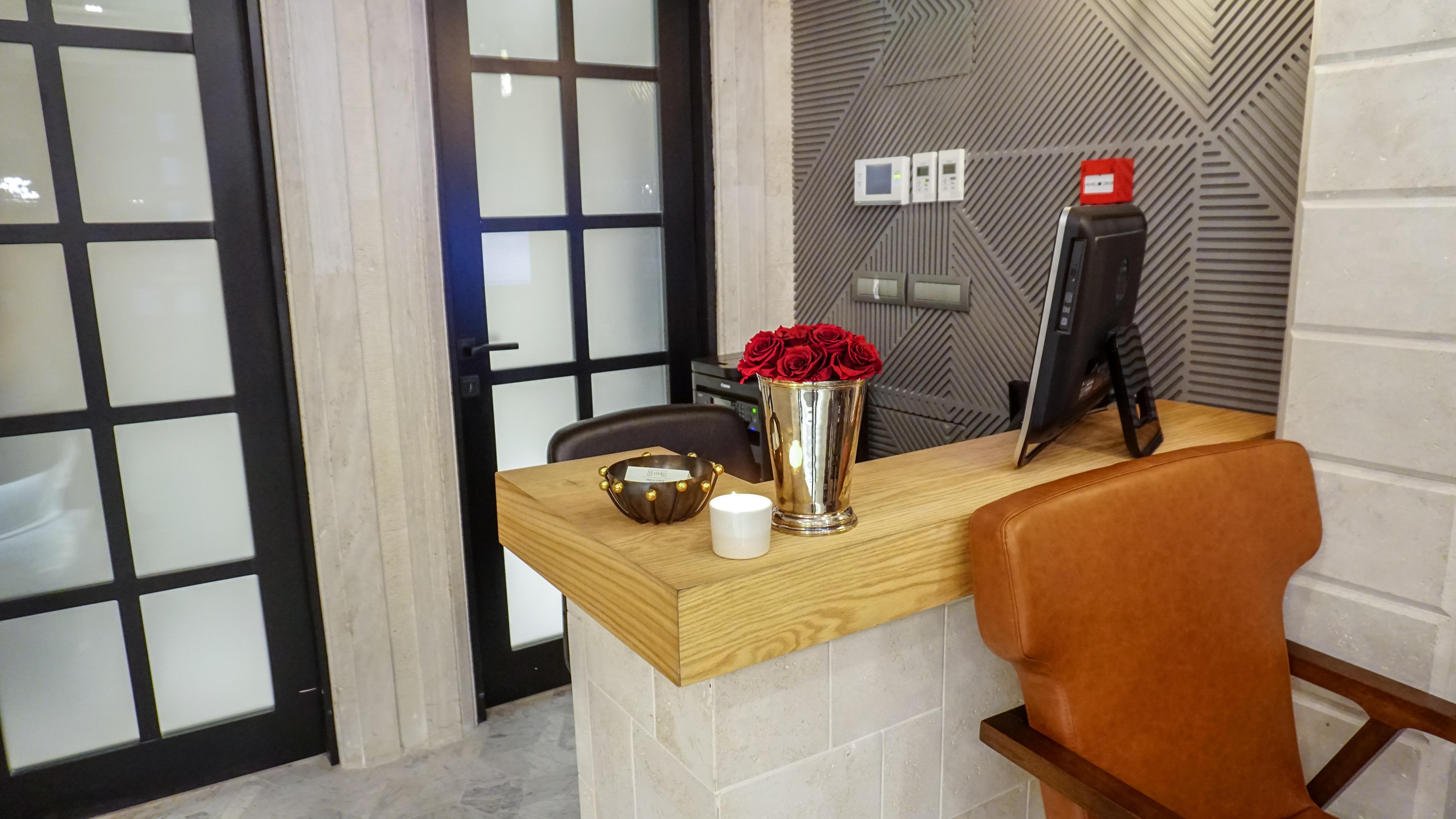 Maroon Tomtom Hotel Istanbul
