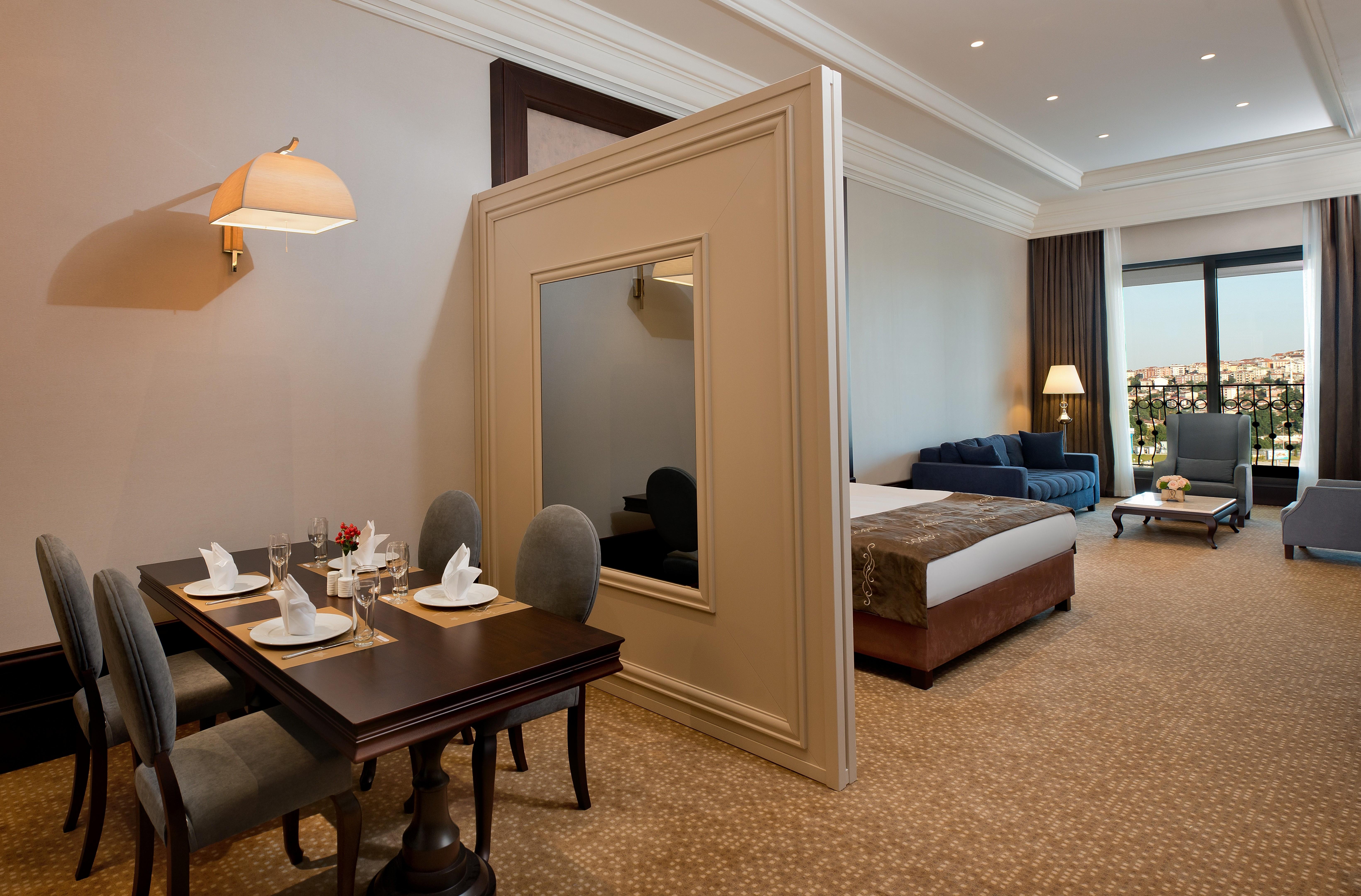 Vialand Palace Hotel 4*