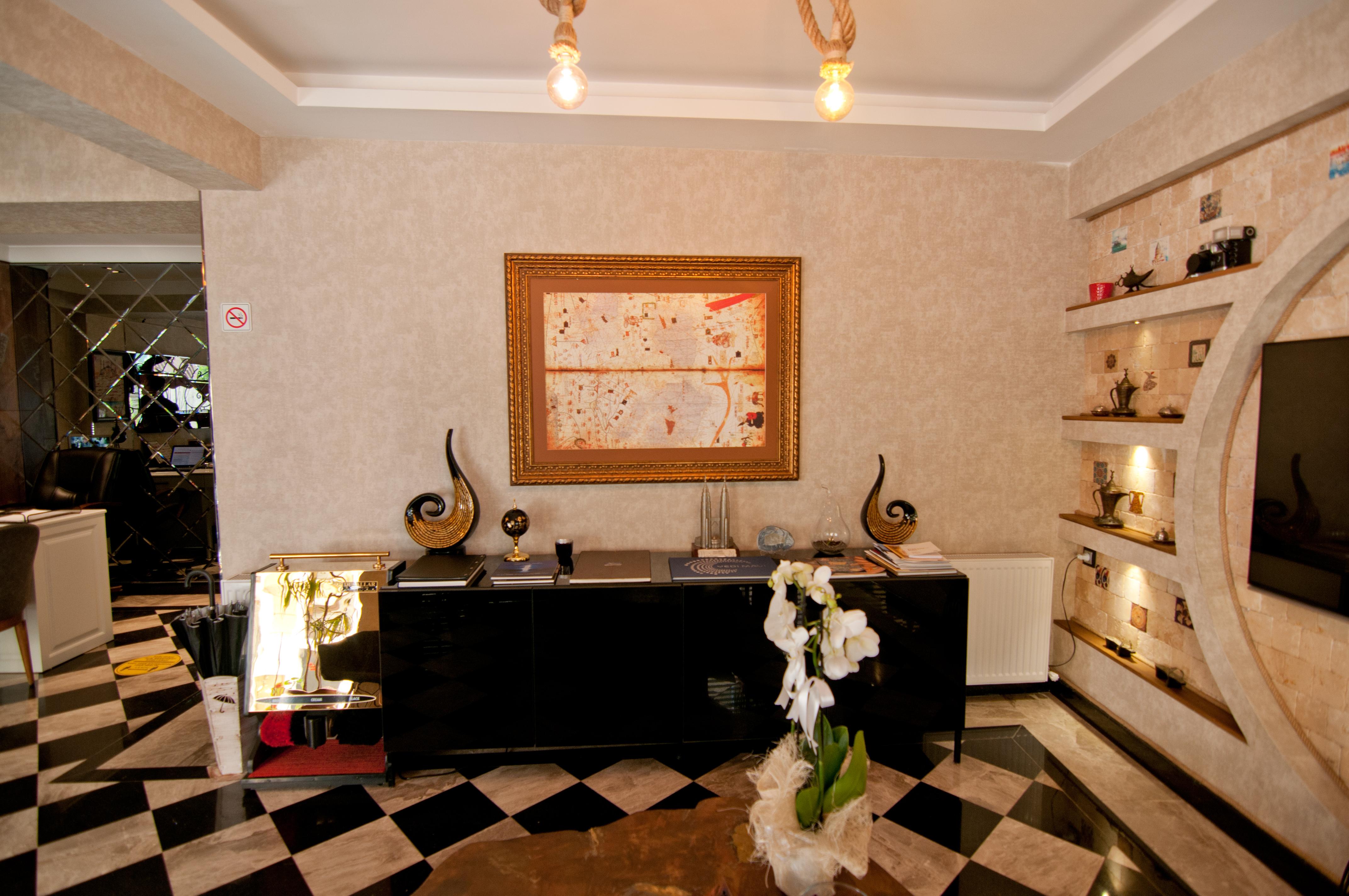 Pruva Hotel 3*