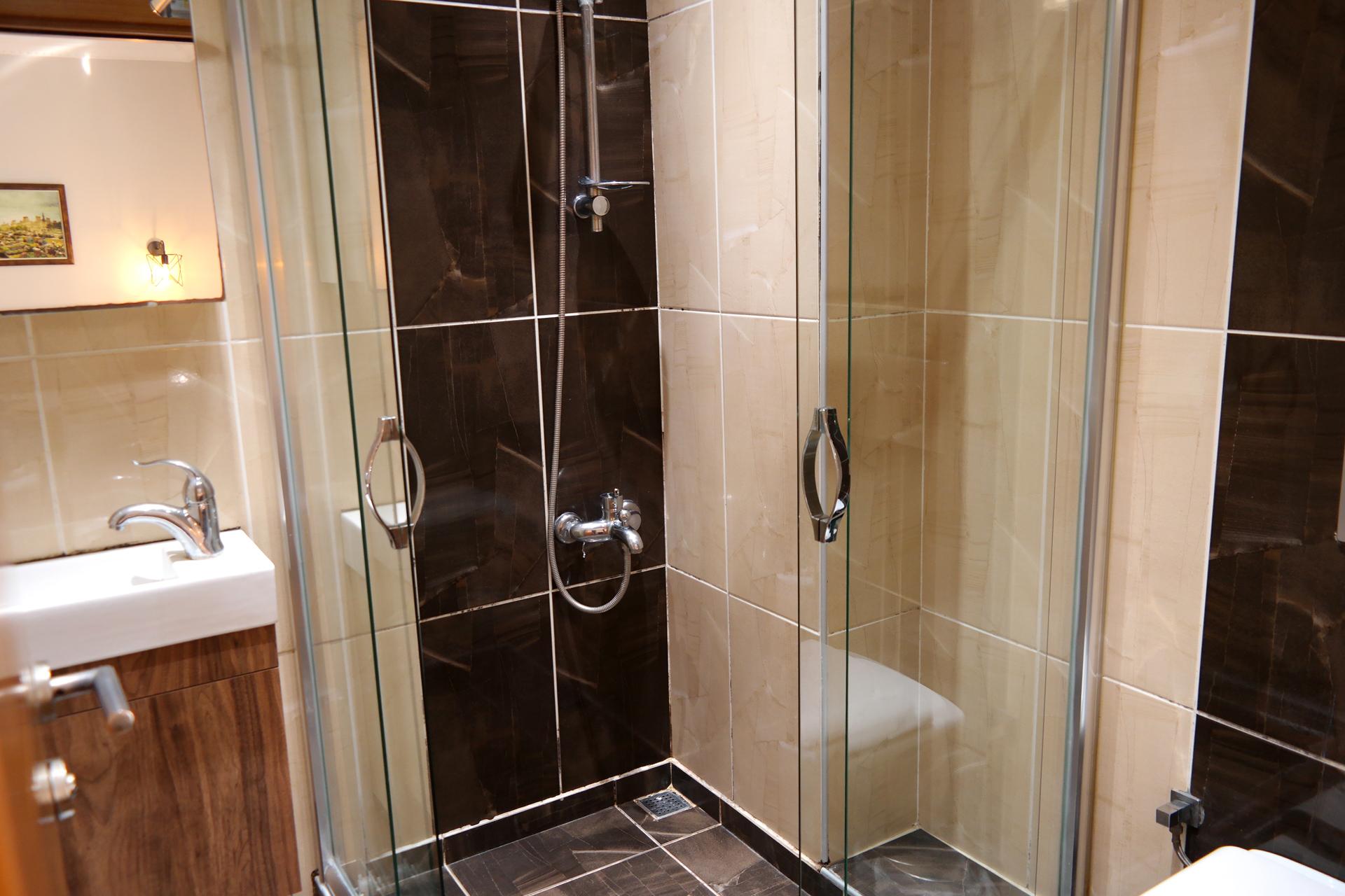Apart Otel Sheriff İstanbul