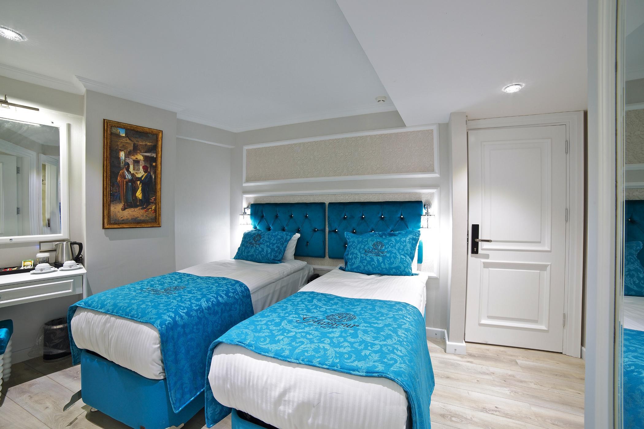 Glamour Hotel 4*