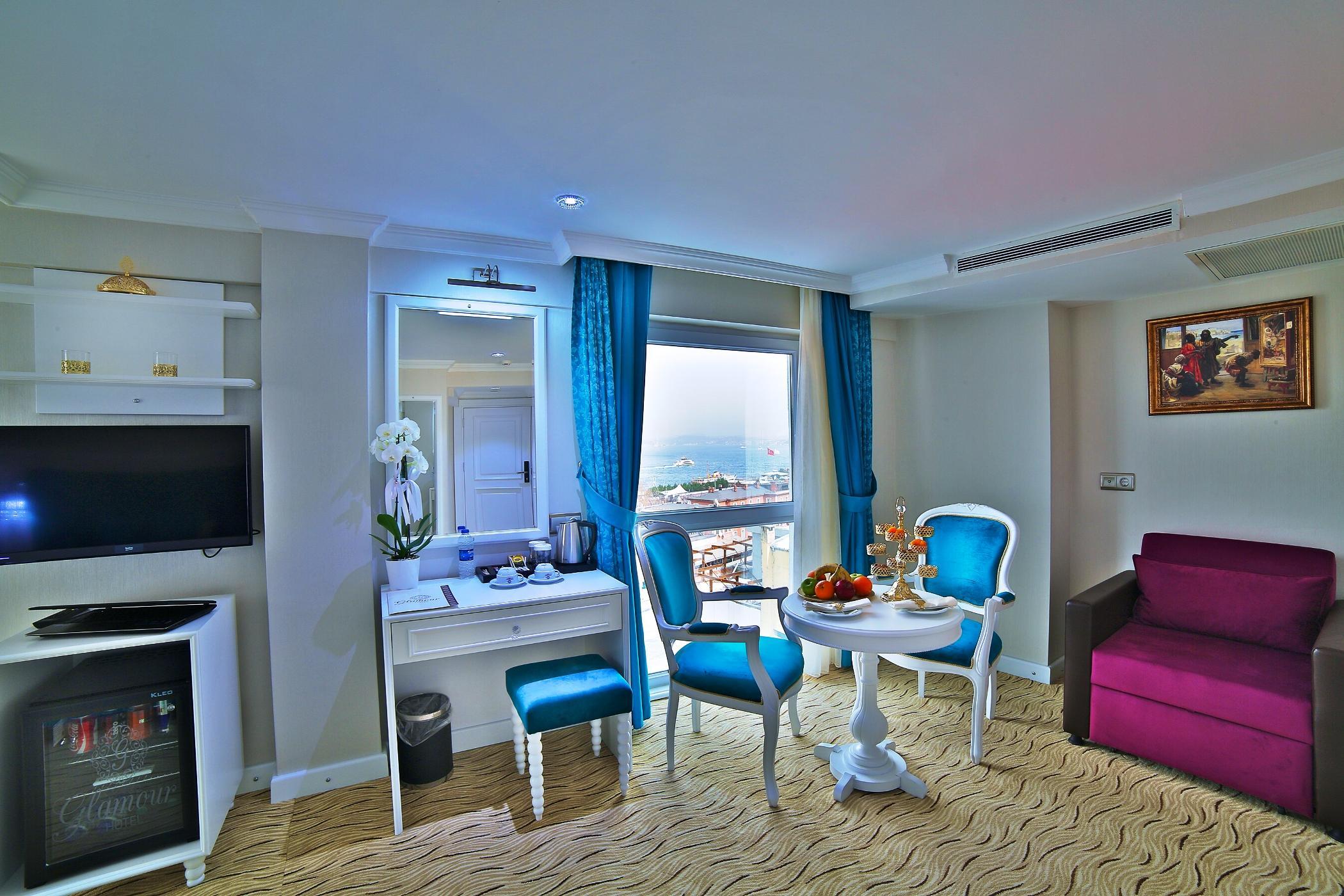 Hotel Glamour 4*