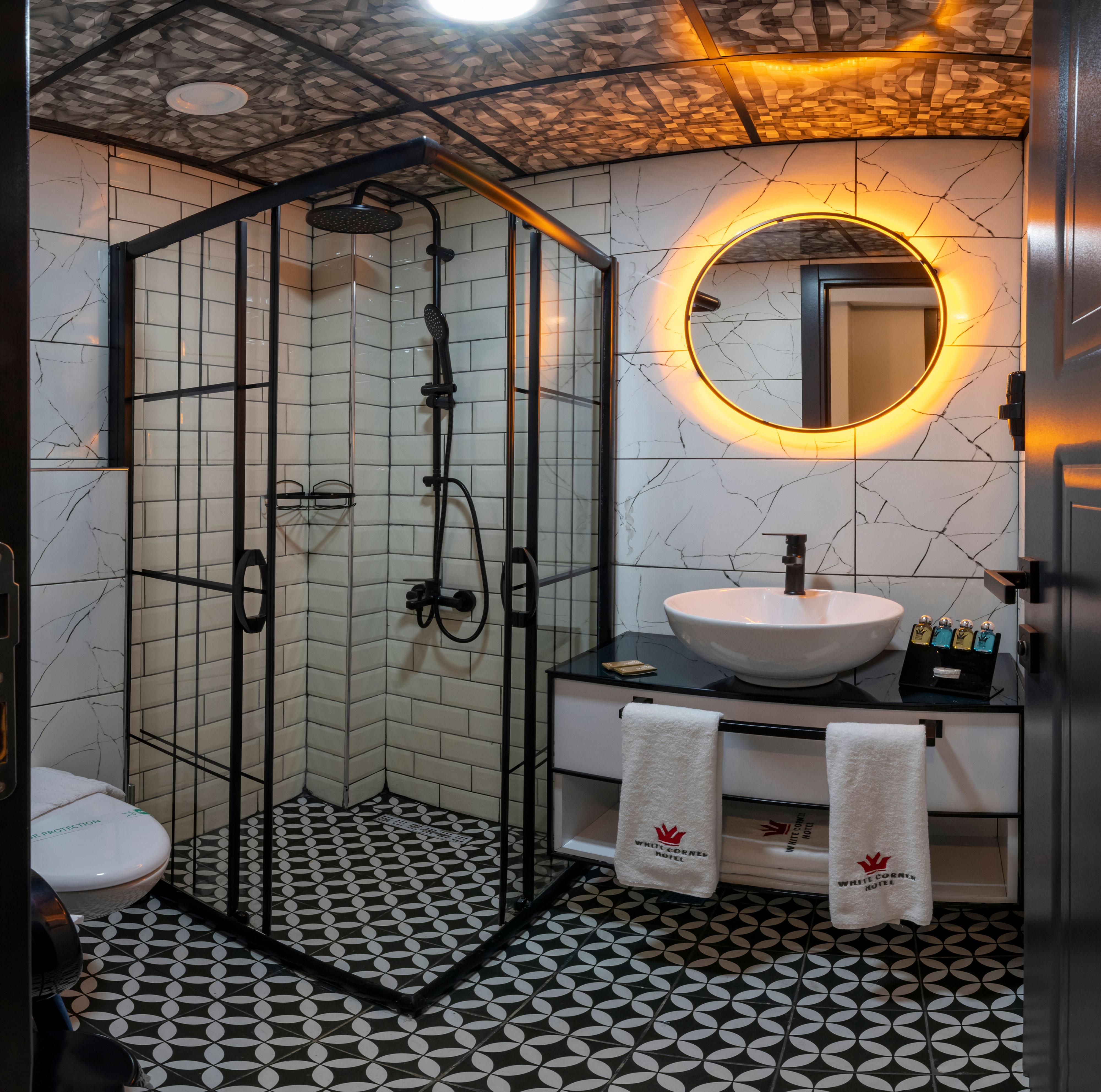 Hotel White Corner