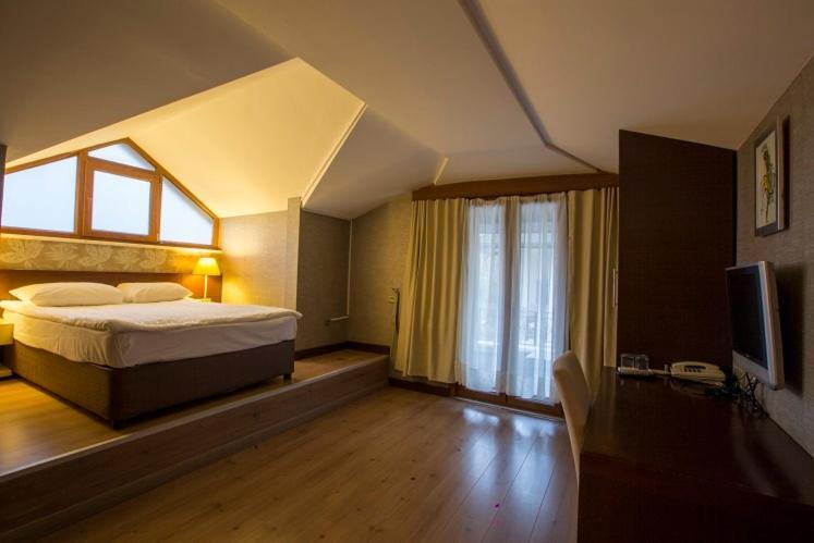 Park Polonezkoey Hotel