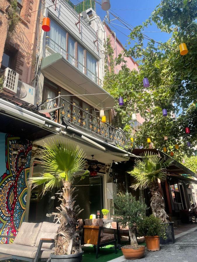 Ottoman World Apartment