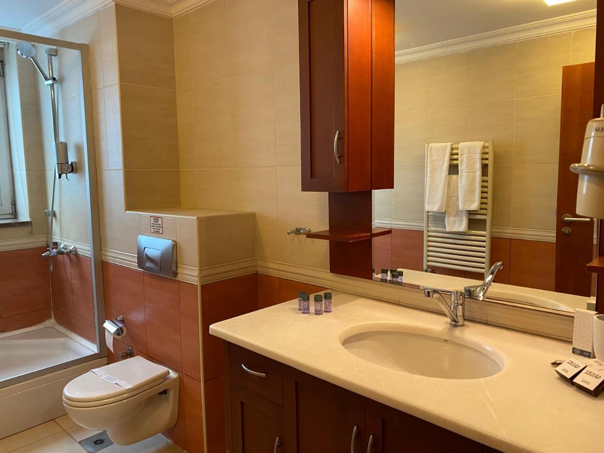 Triada Gayrettepe Hotel