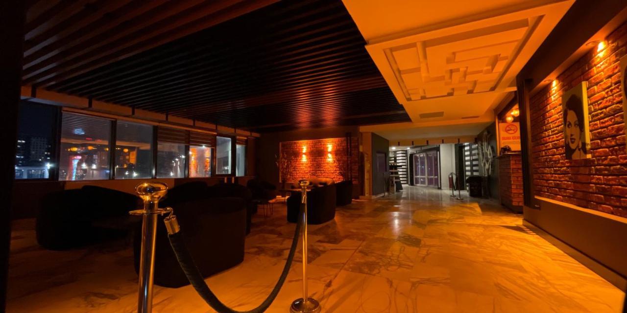 Lider Hotel *