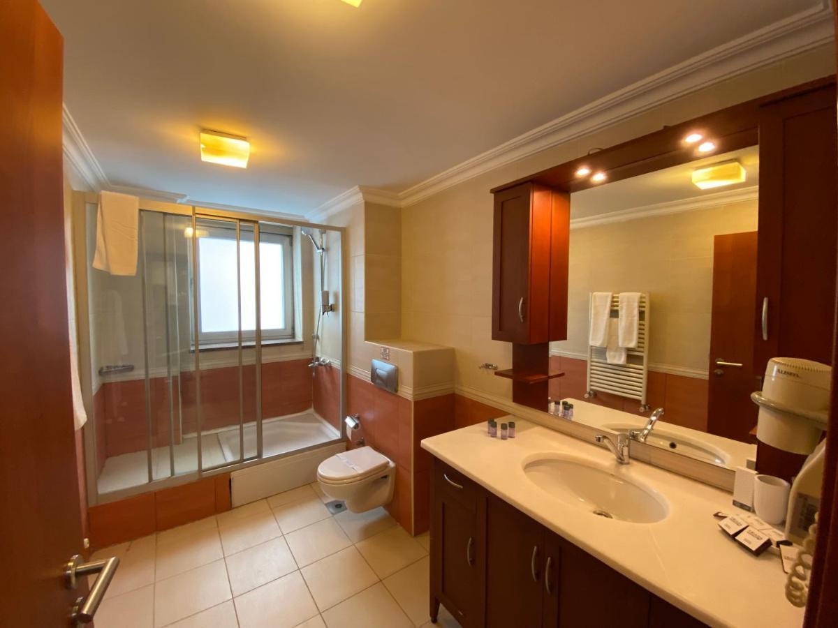 Hotel Triada Gayrettepe 3*