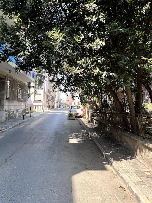 Apartment Very Close To Bosphorus, Beautiful 2 1 Salon Flat, Excellent Location Istanbul