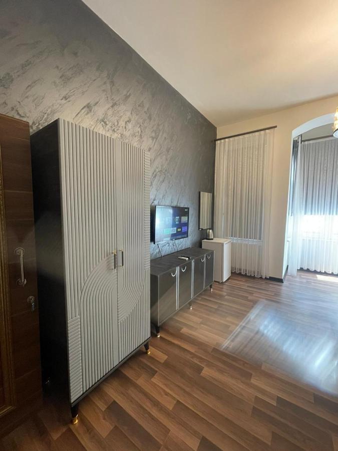 Smf Suites 2