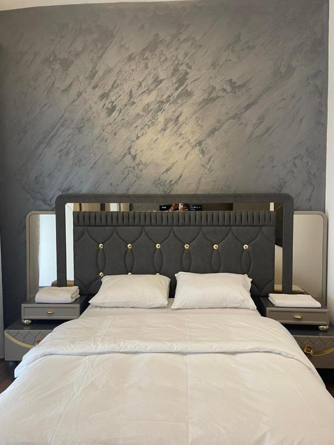 Aparthotel Smf Suites 2