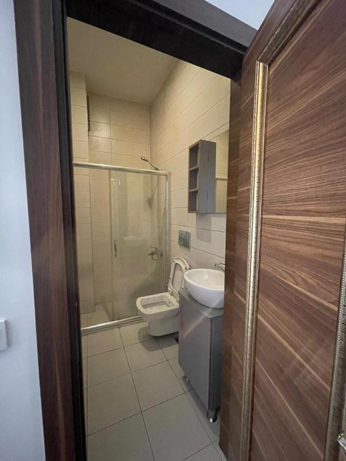 Smf Suites 2 Aparthotel
