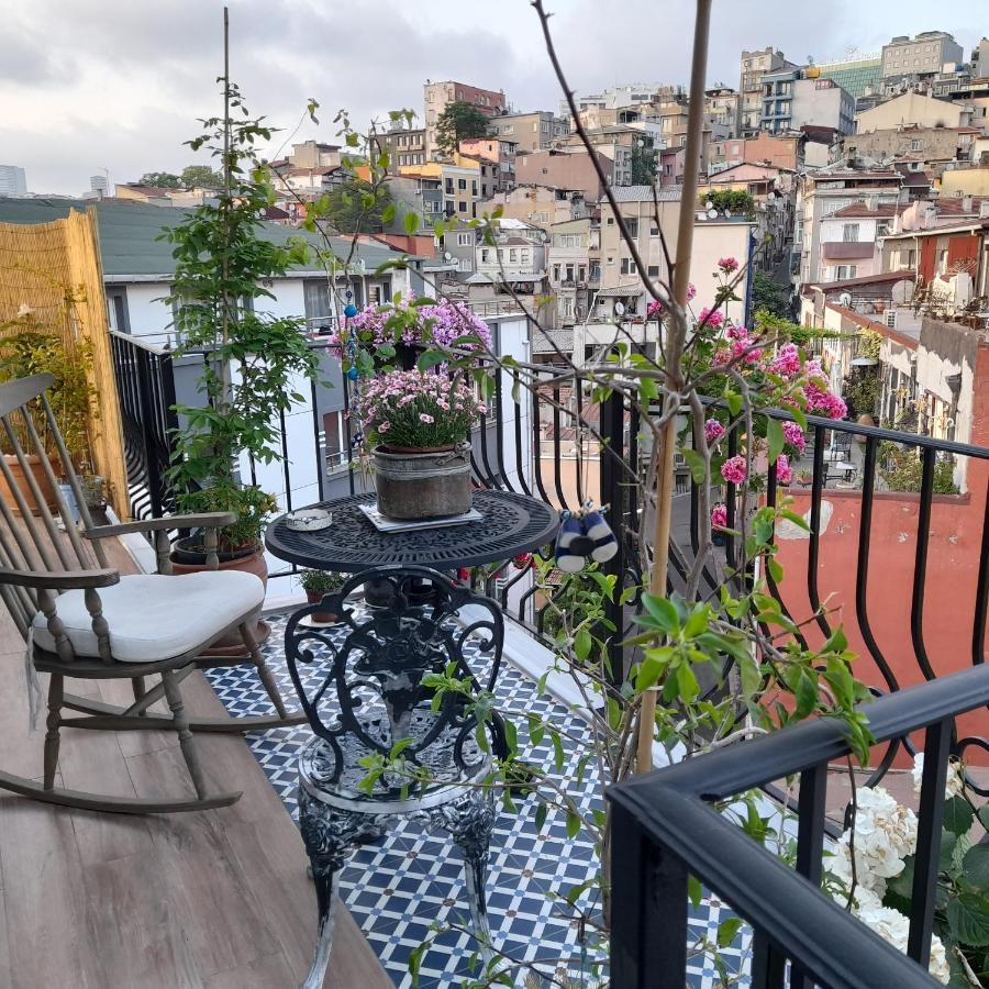 The White Swan Beyoglu Istanbul