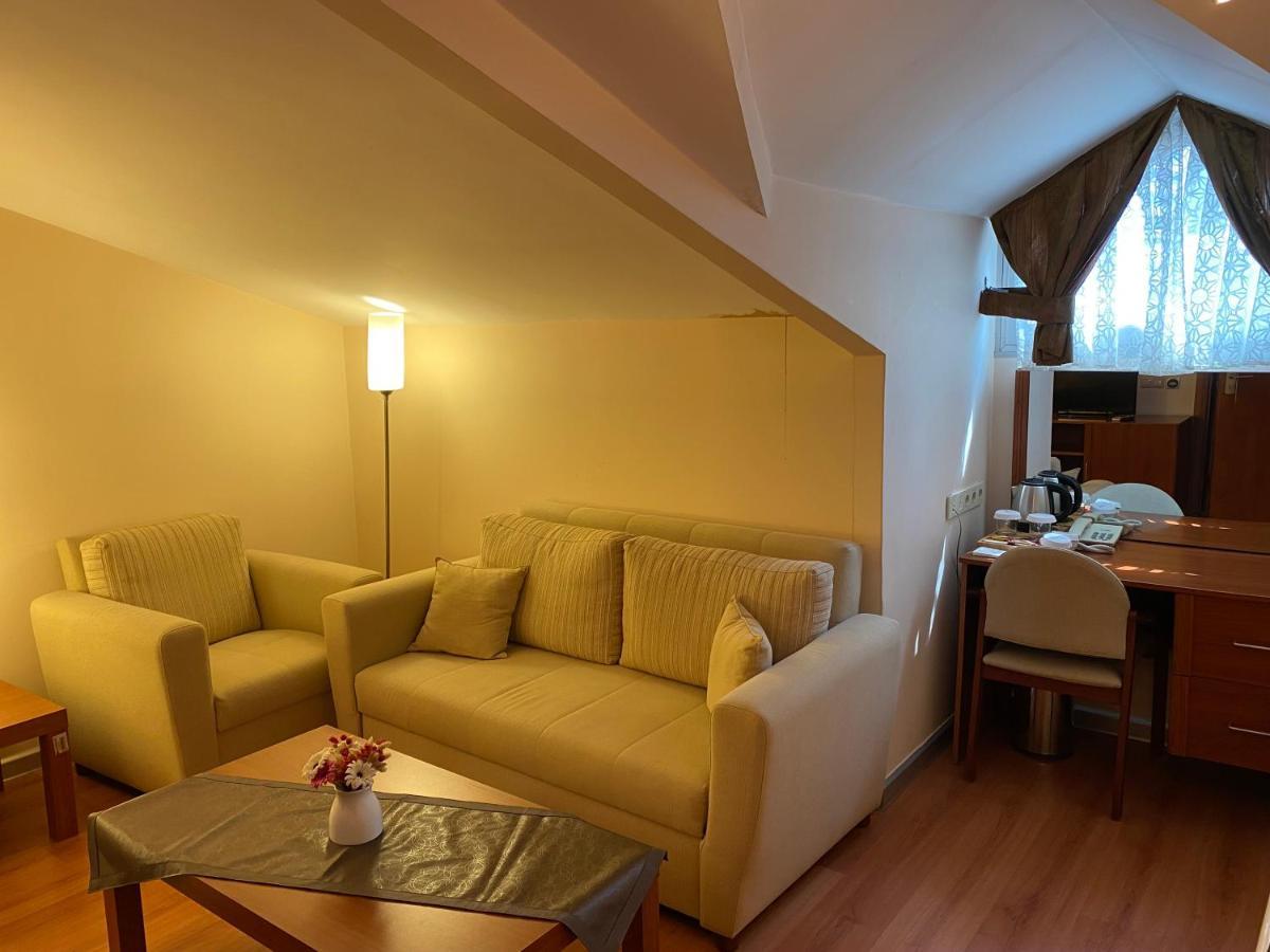 Hotel Triada Gayrettepe