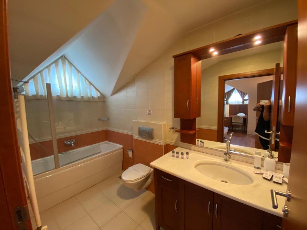 Hotel Triada Gayrettepe Istambul