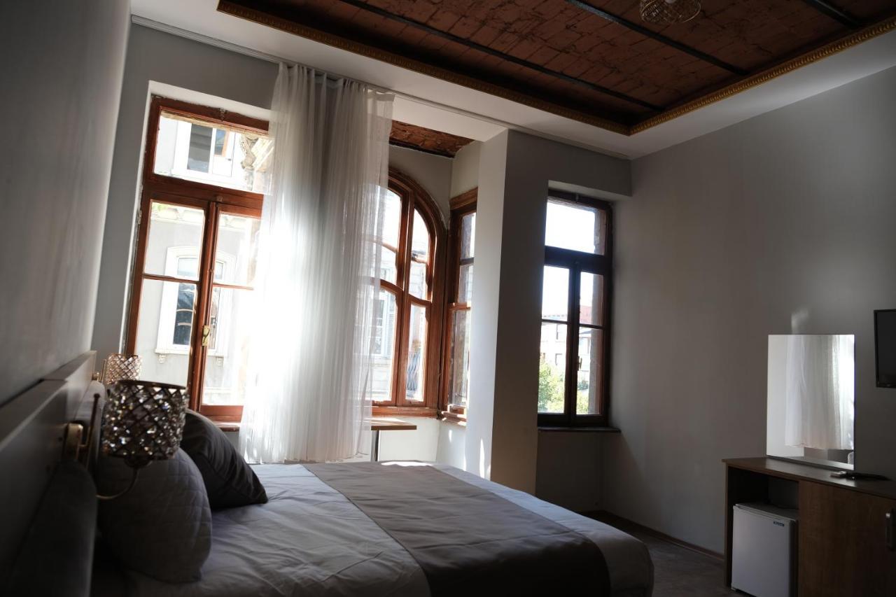 Adamantides * İstanbul