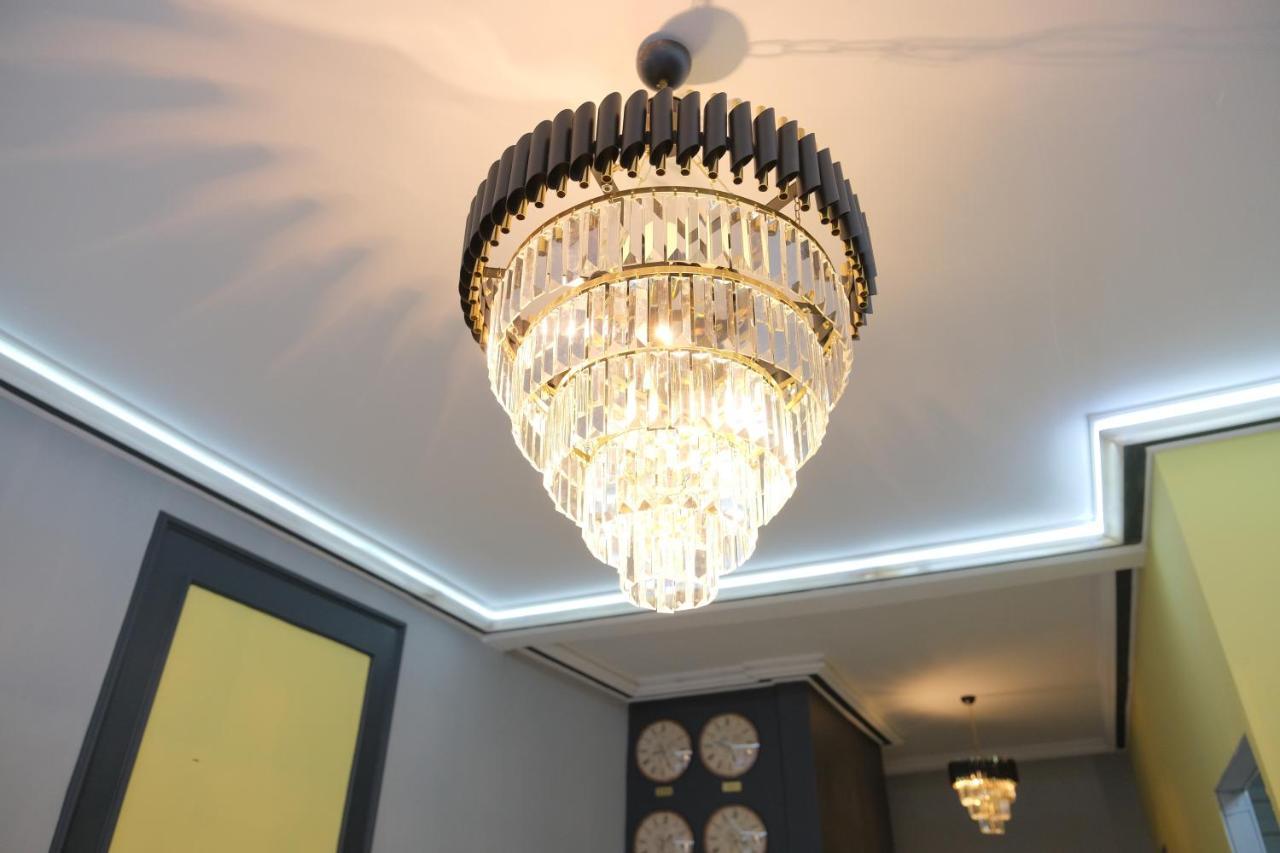 Adamantides Otel *