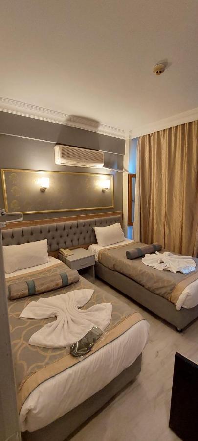 Paris Cafe Restaurant Hotel *