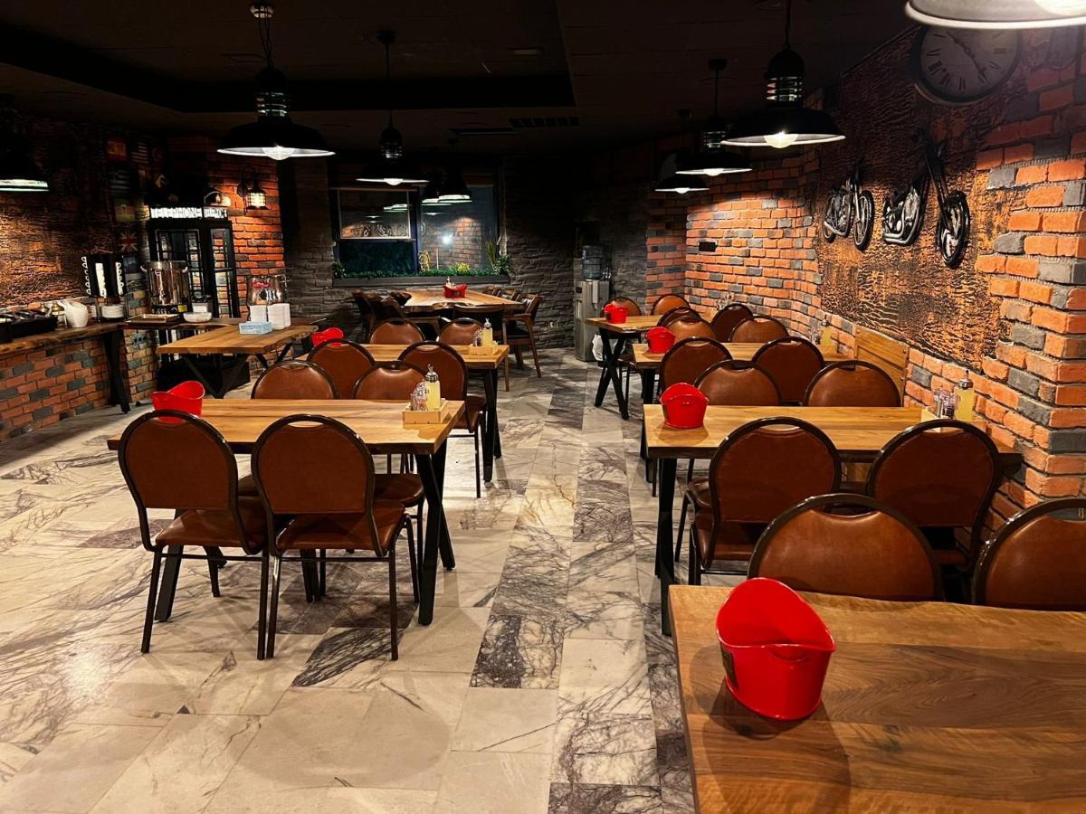 Lider Hotel