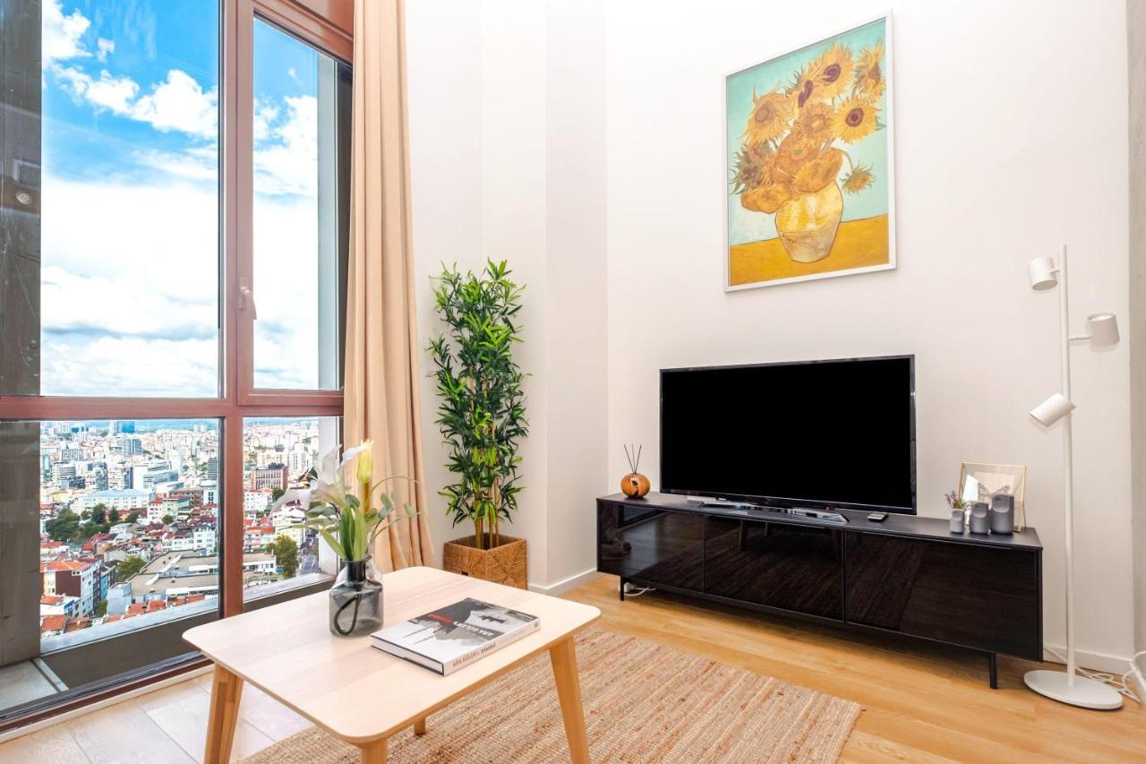 Apartment Cozy Loft With Skyline View In Modern *